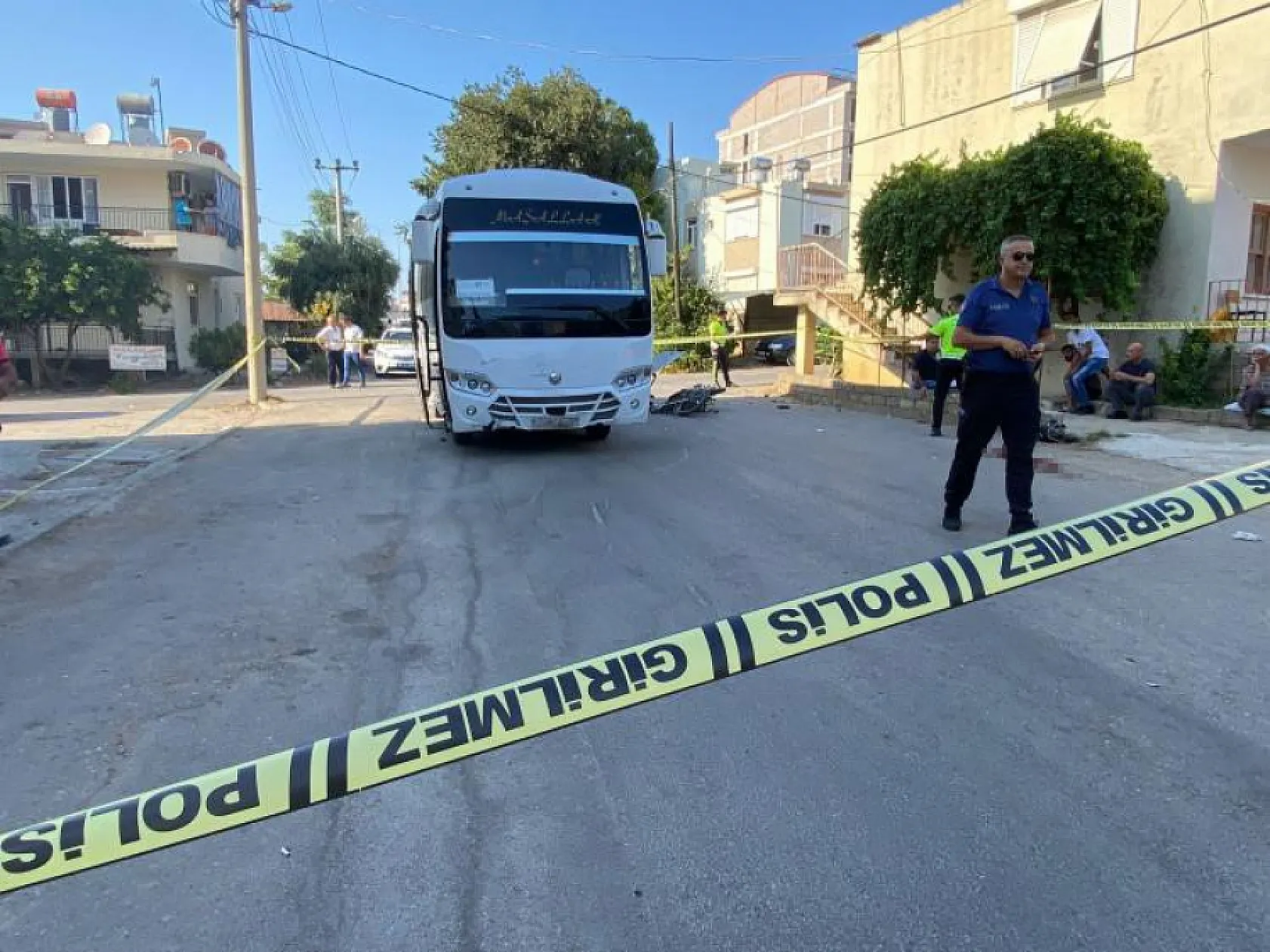 Midibüs Kazasında 19 Yaşında Motosikletli Hayatını Kaybetti