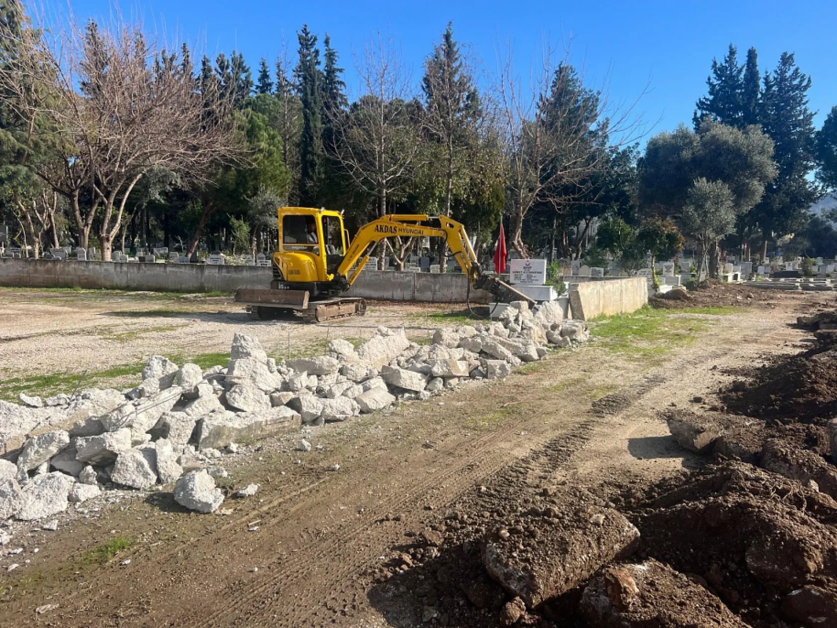 Muğla'da mezarlıklarda 51 milyon TL'lik çalışma