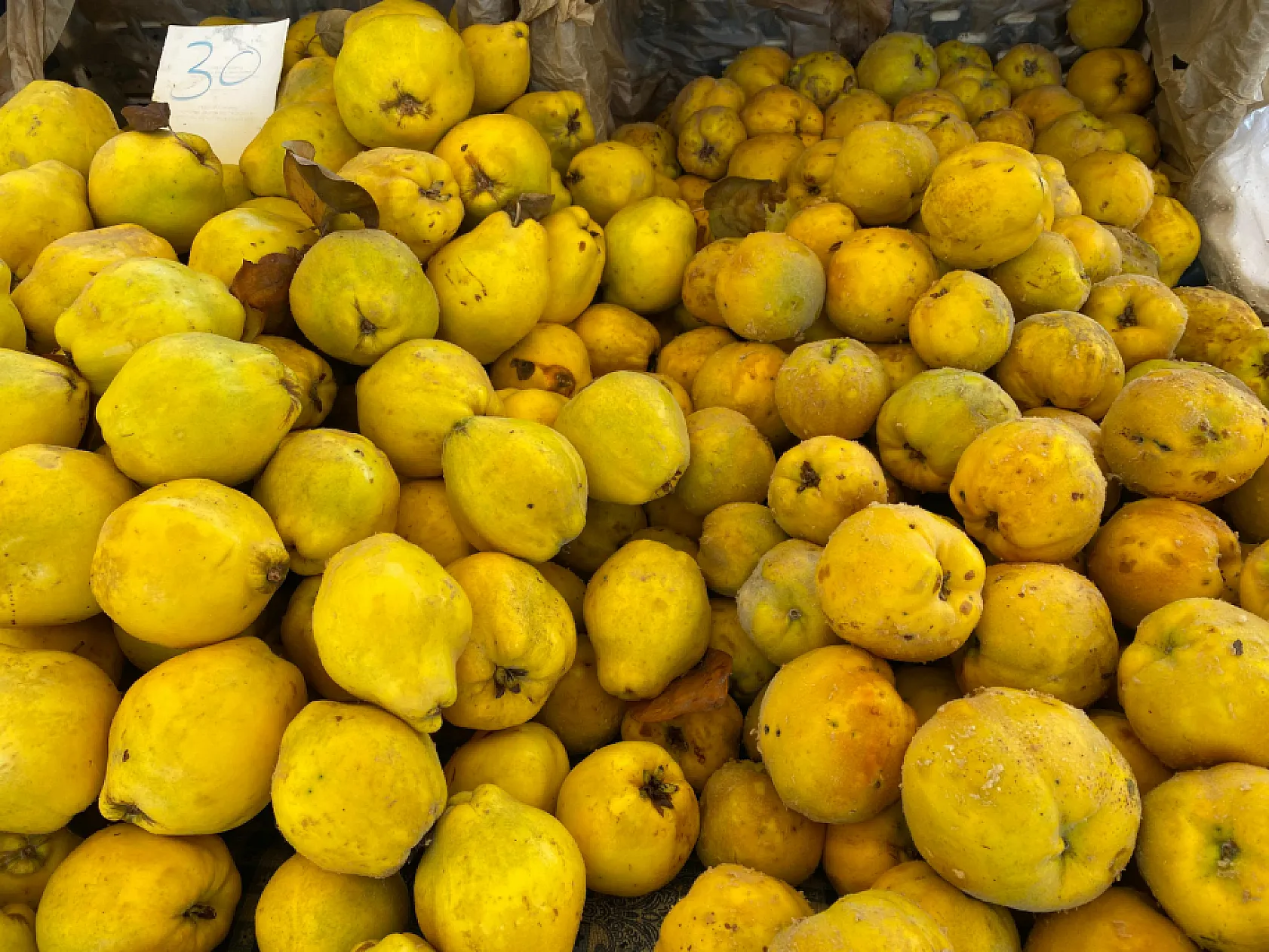Fethiyeli Esnaf Gezer, 'Bunu Yiyen Bir Sene Fazla Yaşar'