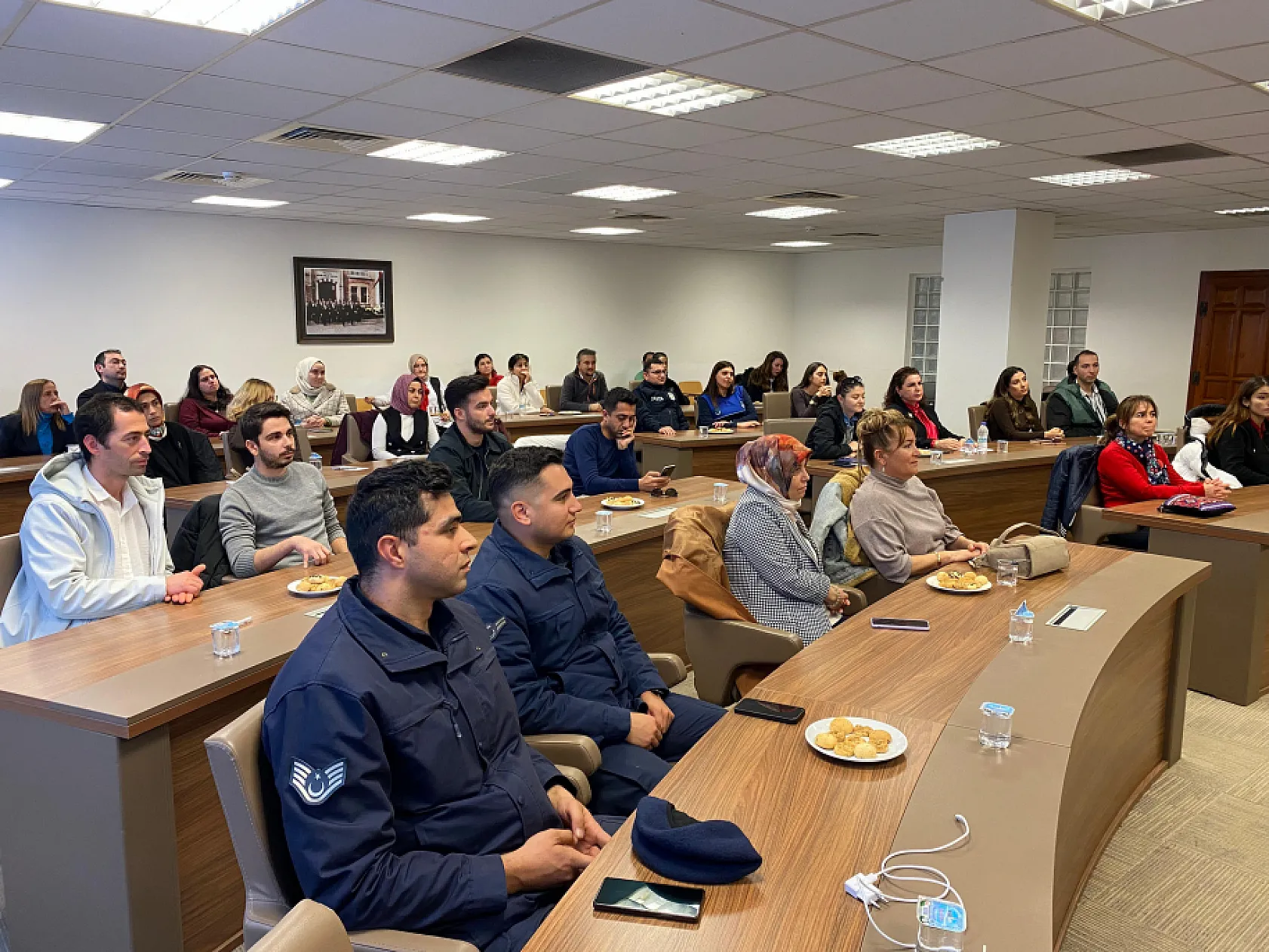 Fethiye'de kamu personeline 'İşaret Dili Eğitimi' başladı