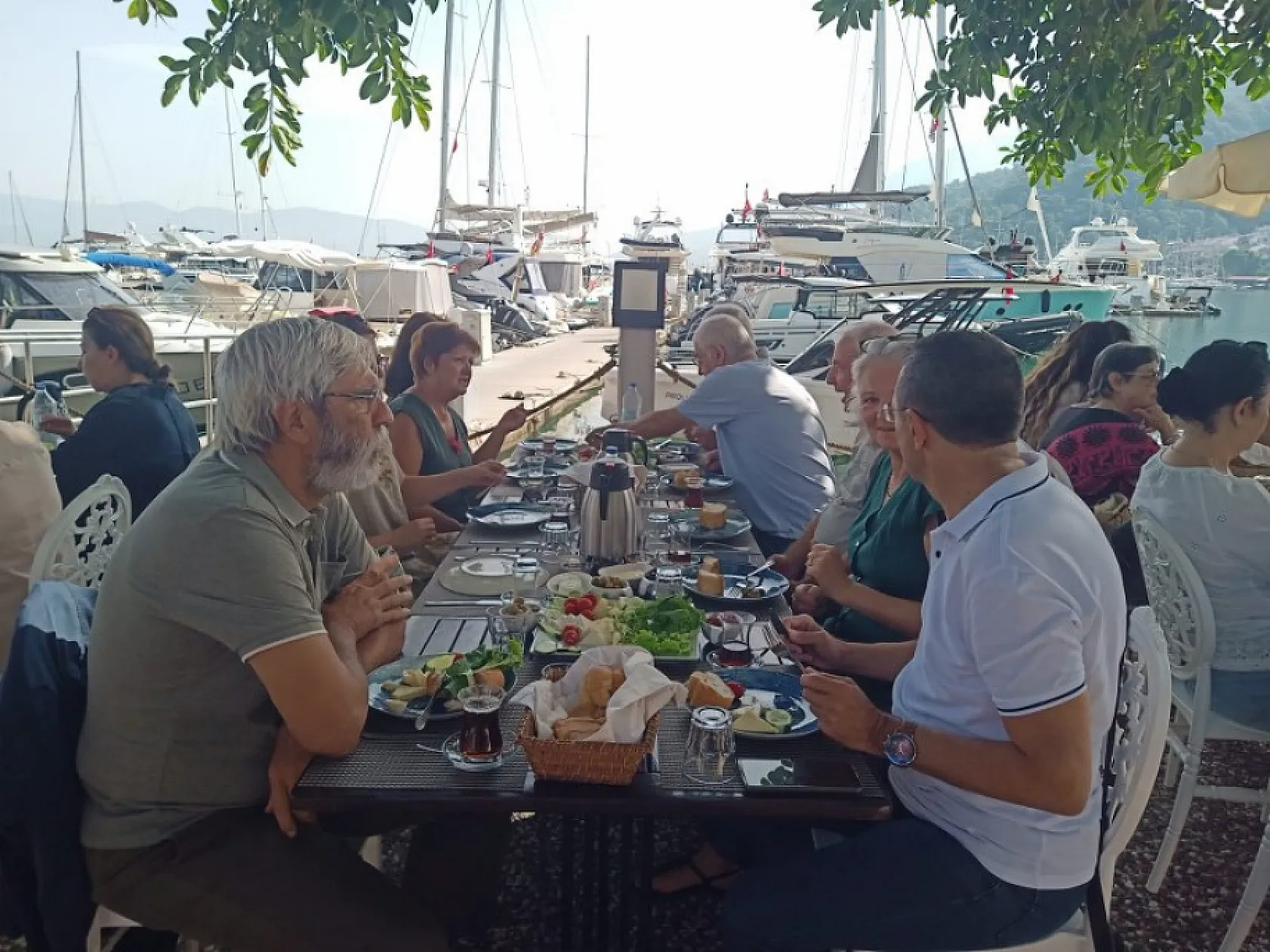 Fethiye Fotoğraf ve Sinema Sanatı Derneği üyeleri kahvaltıda buluştu