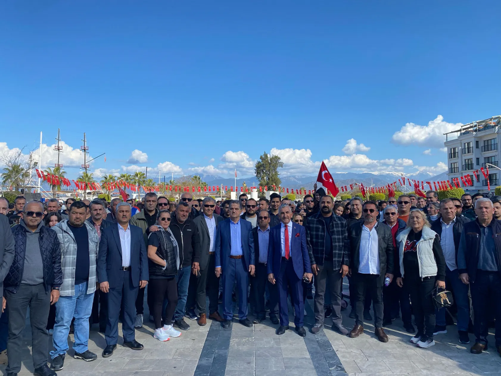 Fethiye'de 'Villa Turizmine Çık' toplantısında işletmecilerden yetkililere çağrı