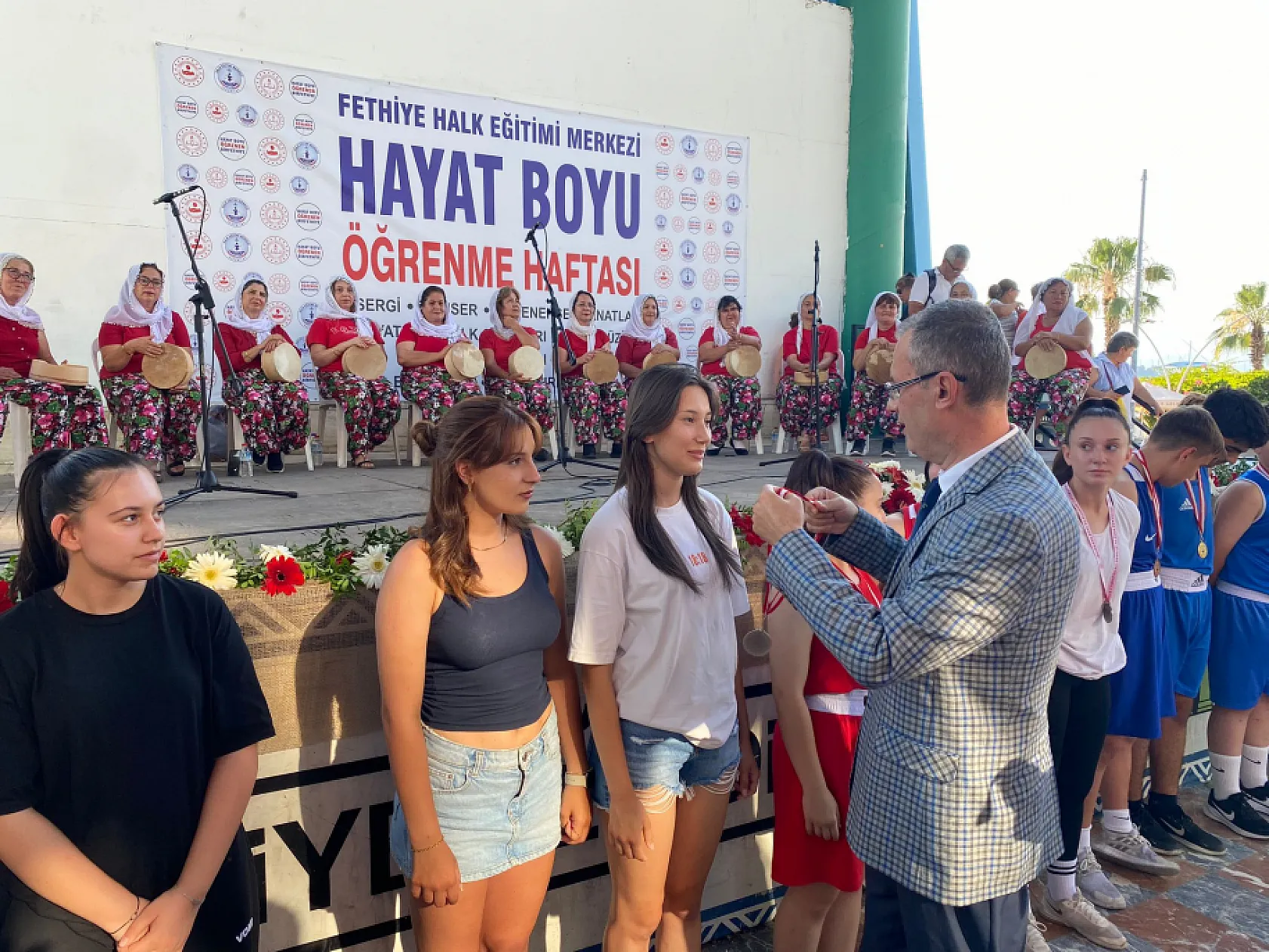 Fethiye'de Hayat Boyu Öğrenme Haftası çeşitli etkinliklerle başladı