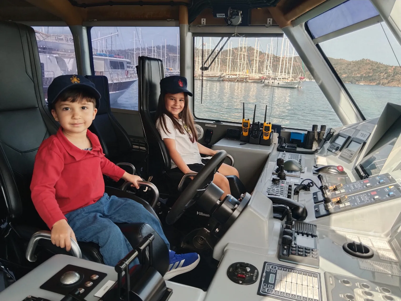 Sahil Güvenlik Botu TCSG-911, Fethiye'de 23 Nisan'da Kapılarını Çocuklara Açtı