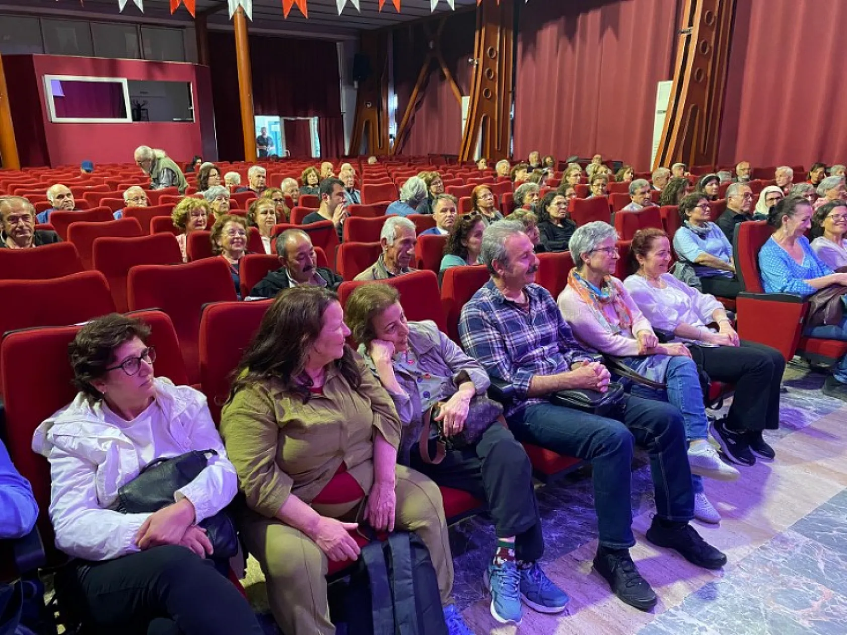 Müzik dinletisi beğeni topladı