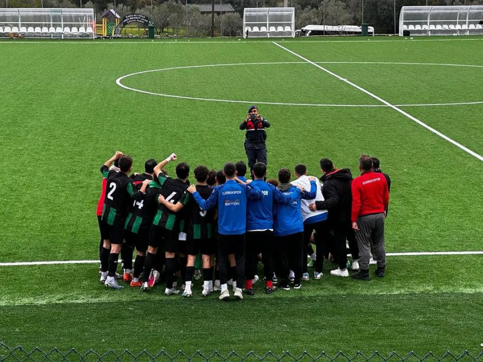 Eldirekspor şampiyonluğa koşuyor