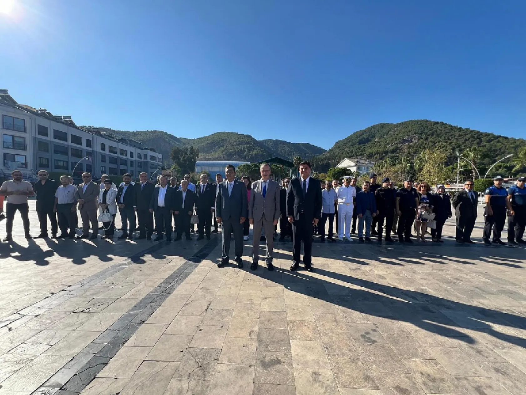 Beşkaza Meydanı'nda Muhtarlar Günü Kutlandı