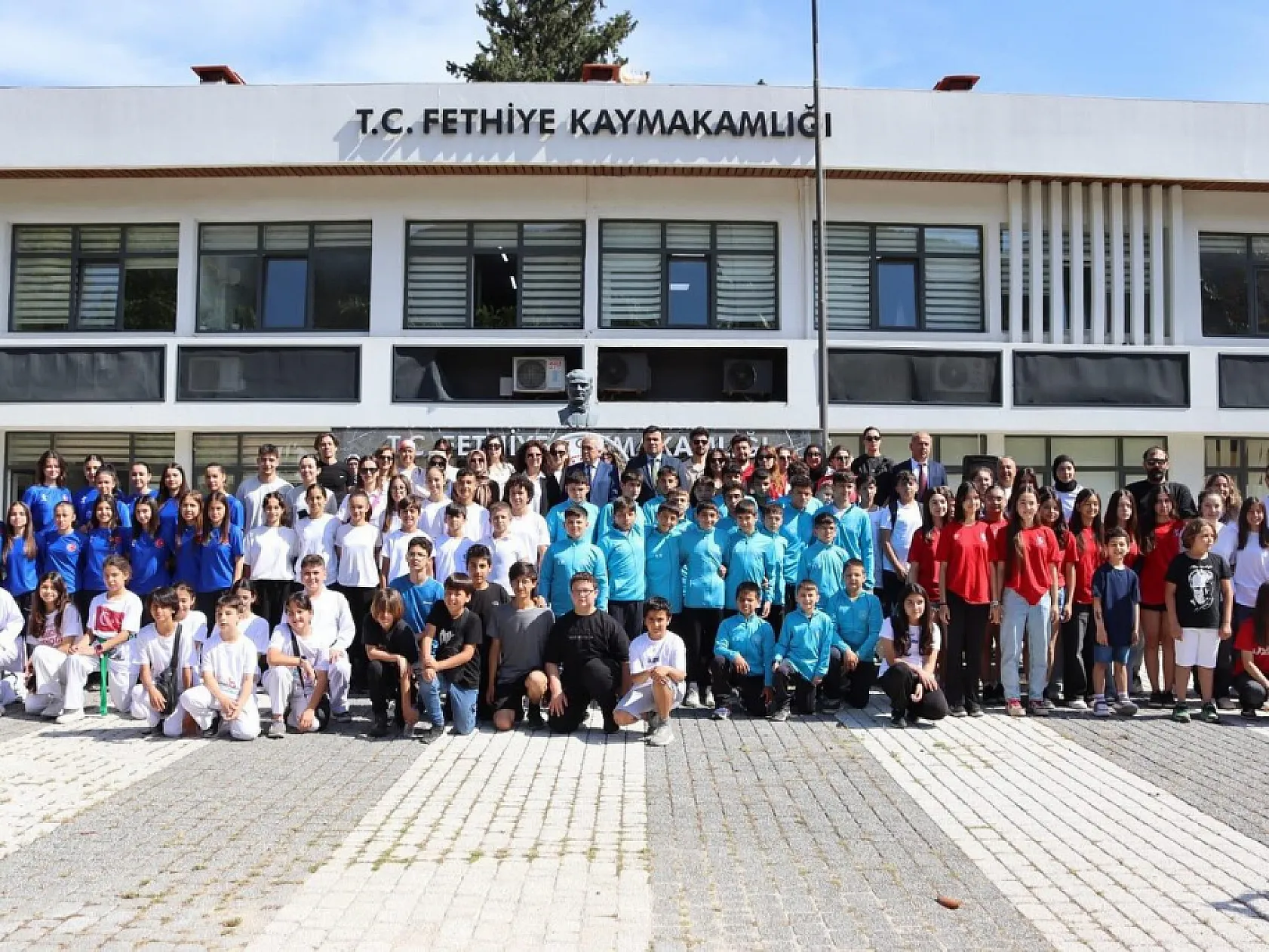 Fethiye'de 15-21 Mayıs Gençlik Haftası Çelenk Sunumu