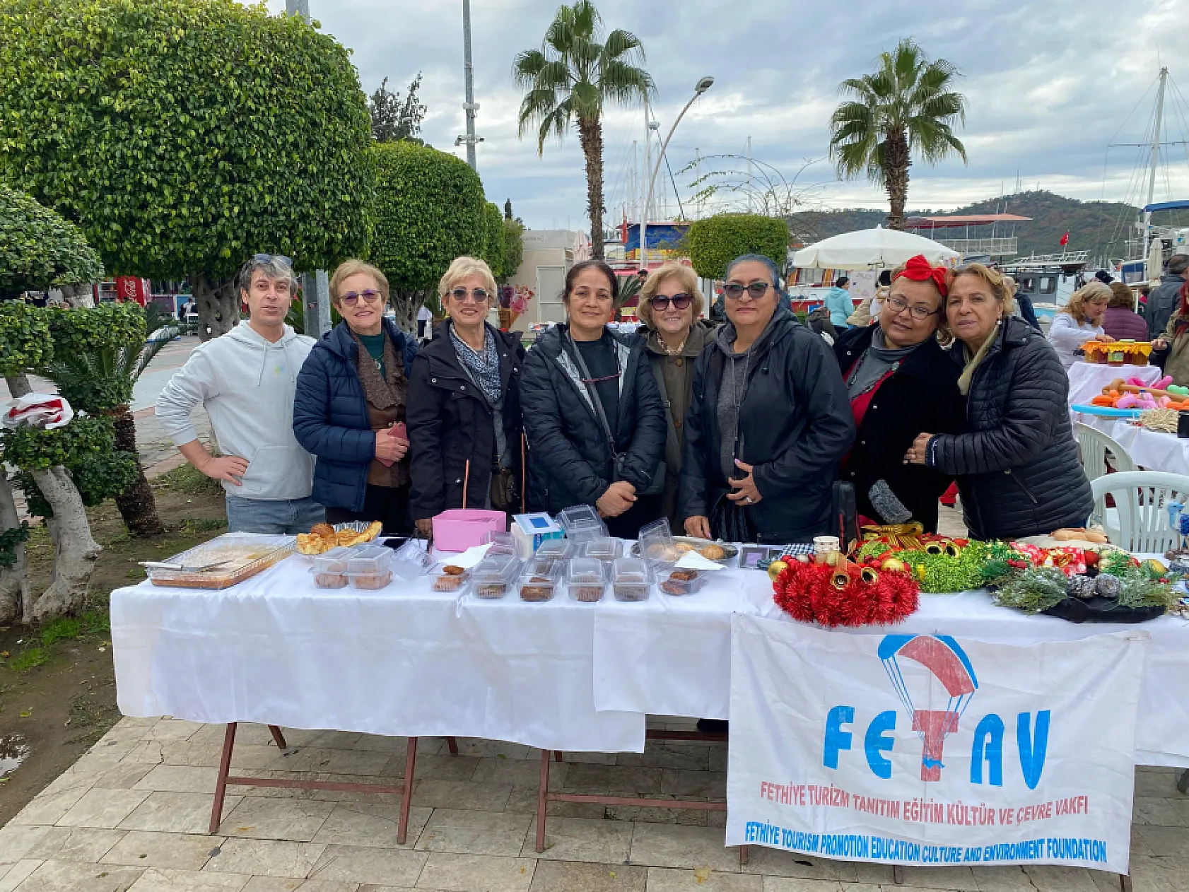 Fethiye'de FETAV Yılbaşı Pazarı İlgi Gördü