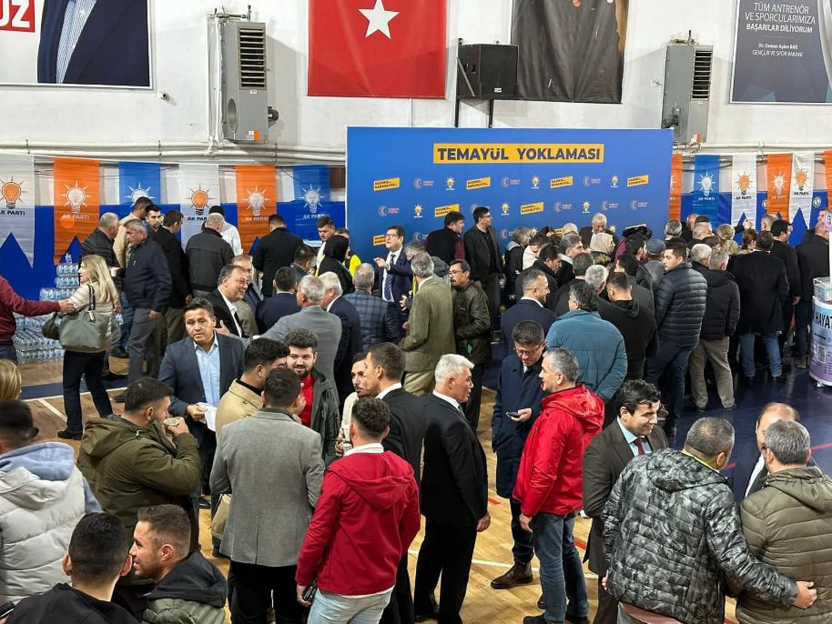 AK Parti'de temayül yoklaması başladı