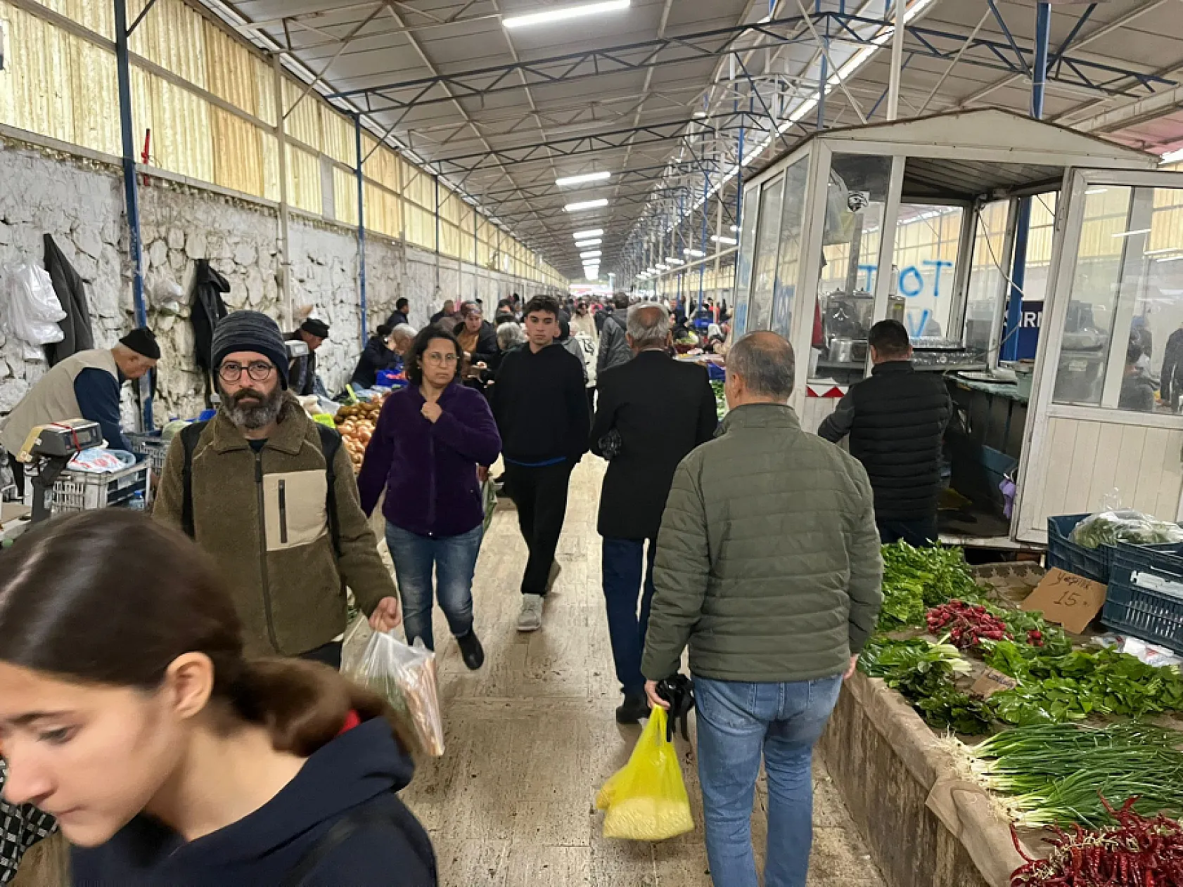 Fethiye'de Pazarcı Esnafı Halil Kör: 'Üretmek Kolay Değil Ama Çalışınca Oluyor'