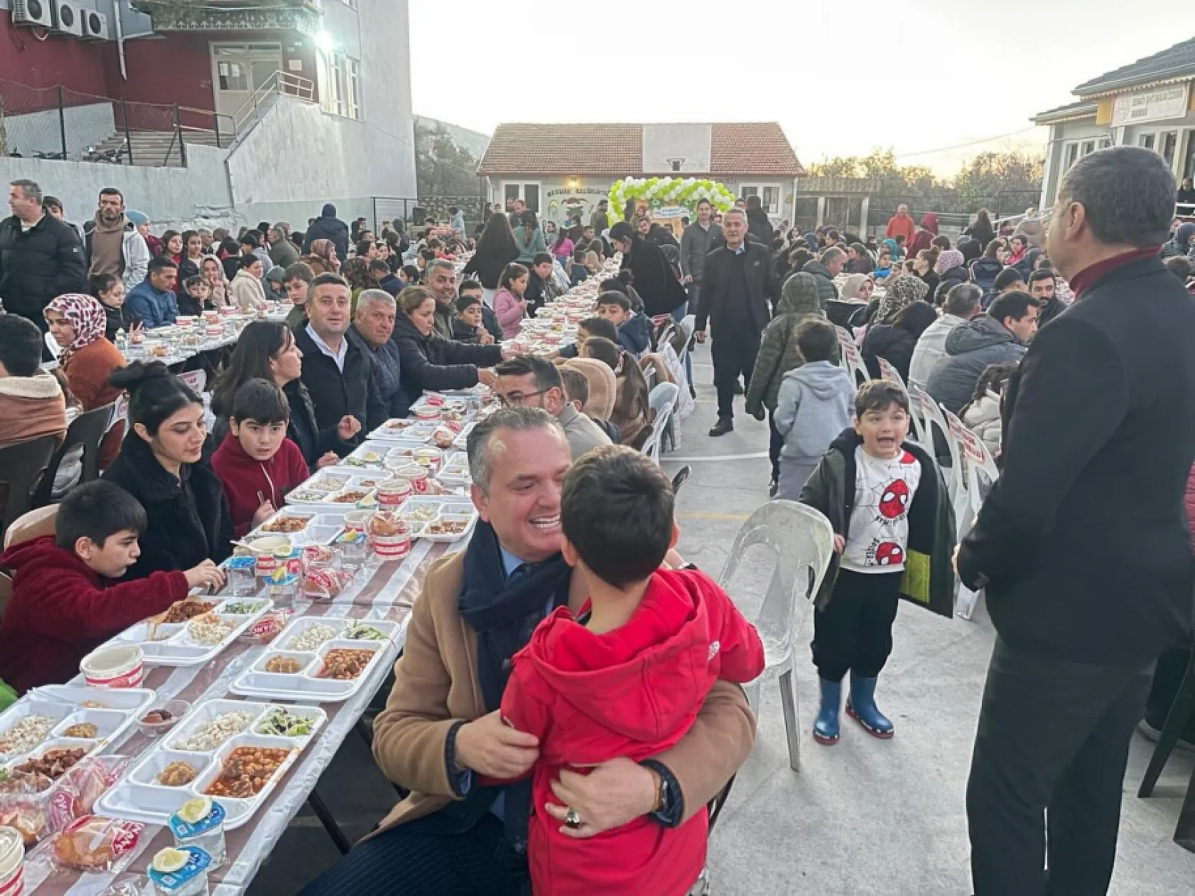 Fethiye'de Kaymakam Fatih Akkaya, İftarda Öğrencilerle Buluştu