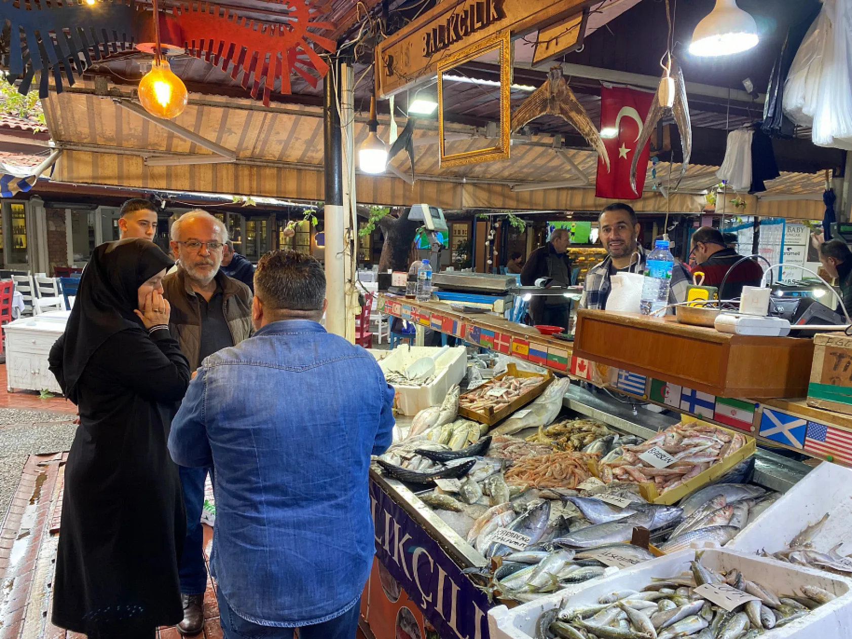 Fethiye'nin En Taze Balıkları Tezgahta: Fiyatlar 400 TL'ye Kadar Çıkıyor