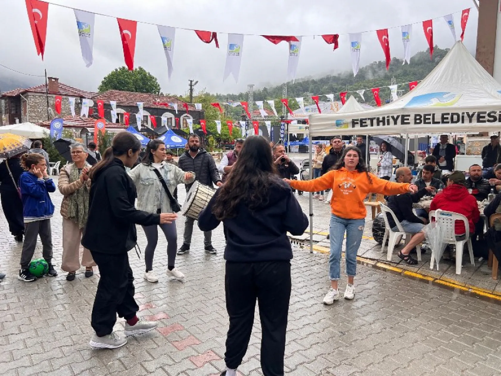 Yeşilüzümlü Festivali İkinci Gününde Yoğun İlgi Görüyor