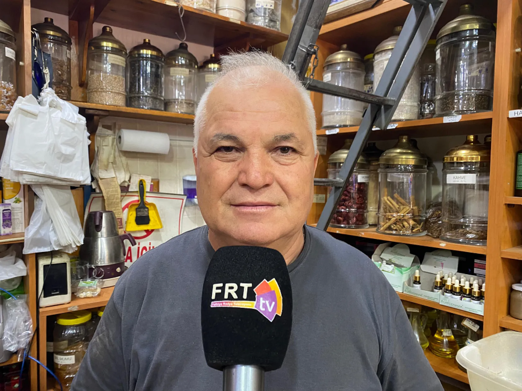 Fethiye'de bronzlaşmak isteyenler doğal yağlara yöneliyor