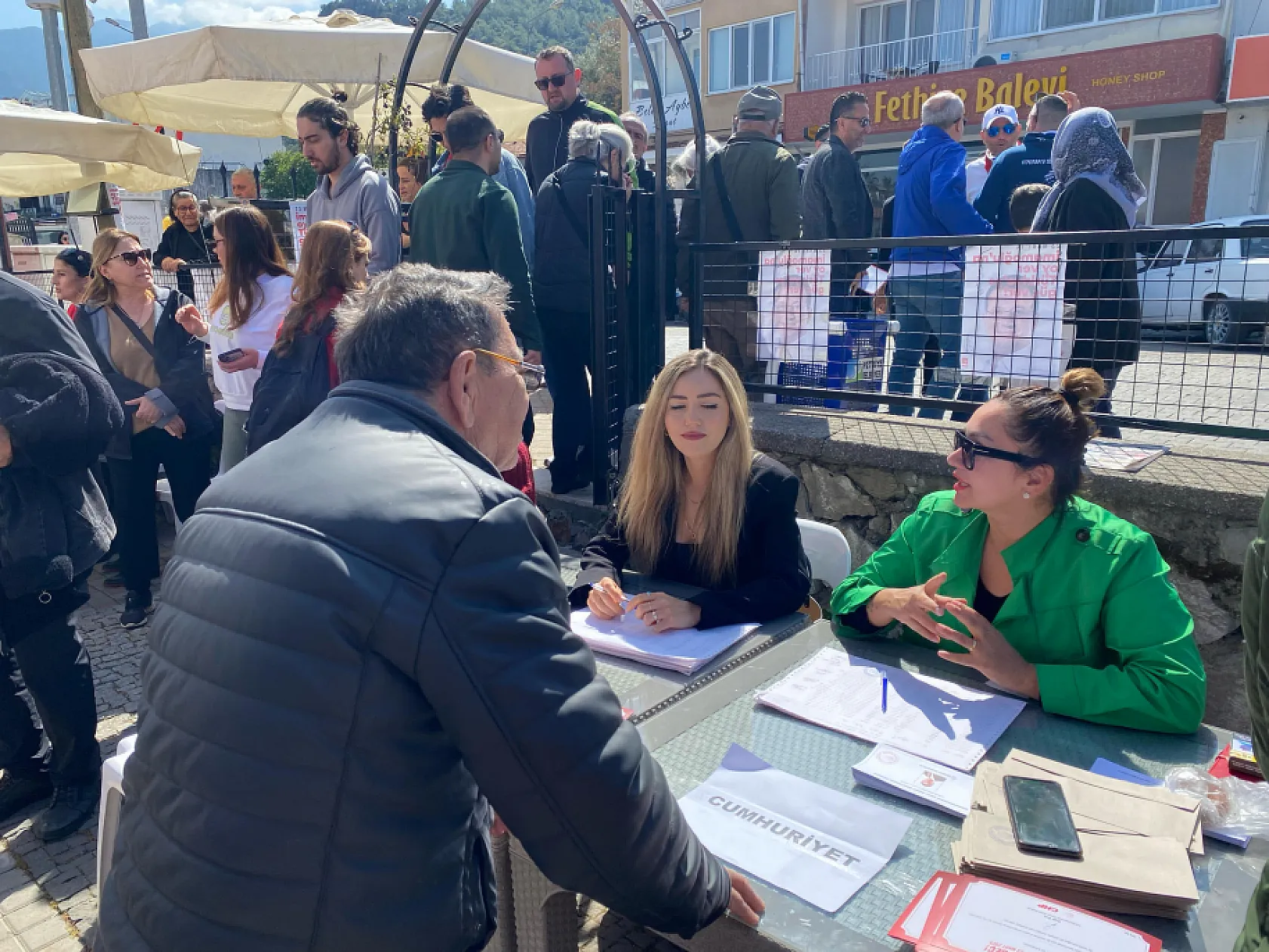 Fethiye'de CHP önseçimine yoğun katılım