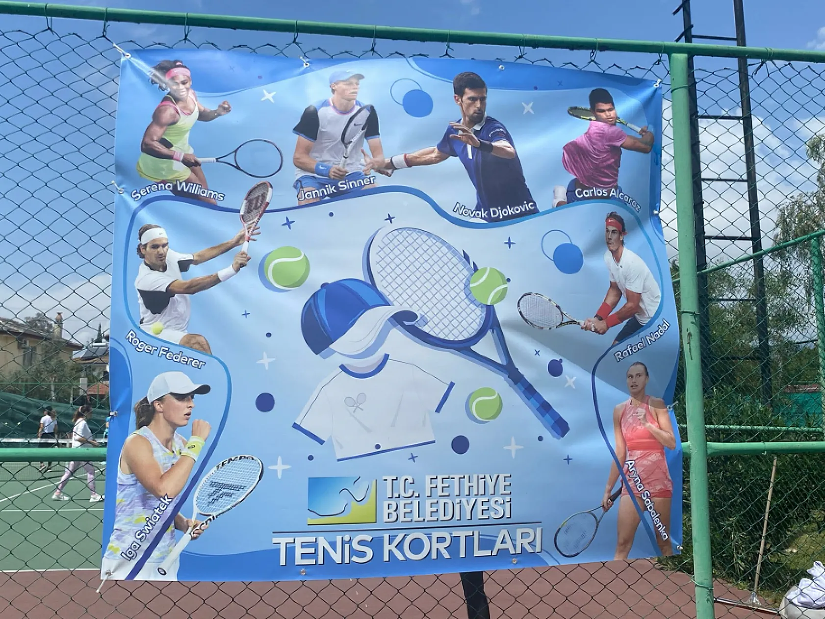 Fethiye Belediyesi'nin Ücretsiz Tenis Kursuna yoğun ilgi