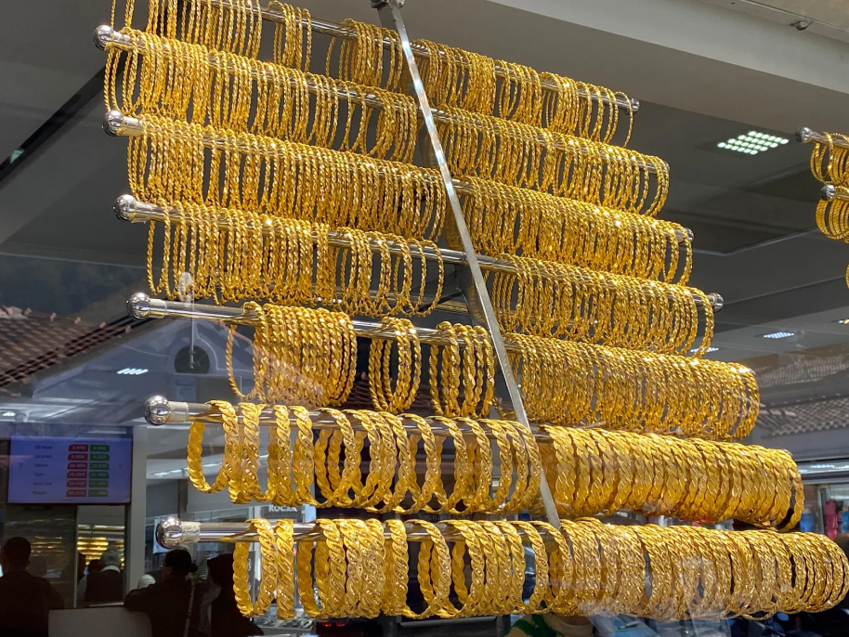 Altın fiyatlarında yükseliş devam ediyor: Gram altın 4.267 TL'yi aştı