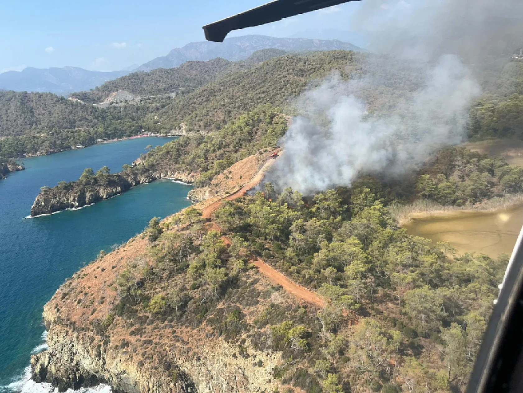 Fethiye Katrancı koyu yangını kısmen kontrol altında