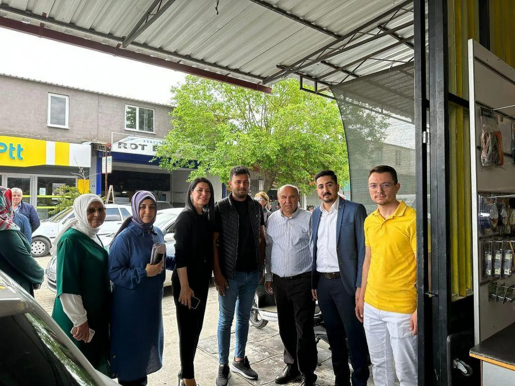 AK Parti Muğla milletvekili adayı Otgöz, sanayi esnafını ziyaret etti