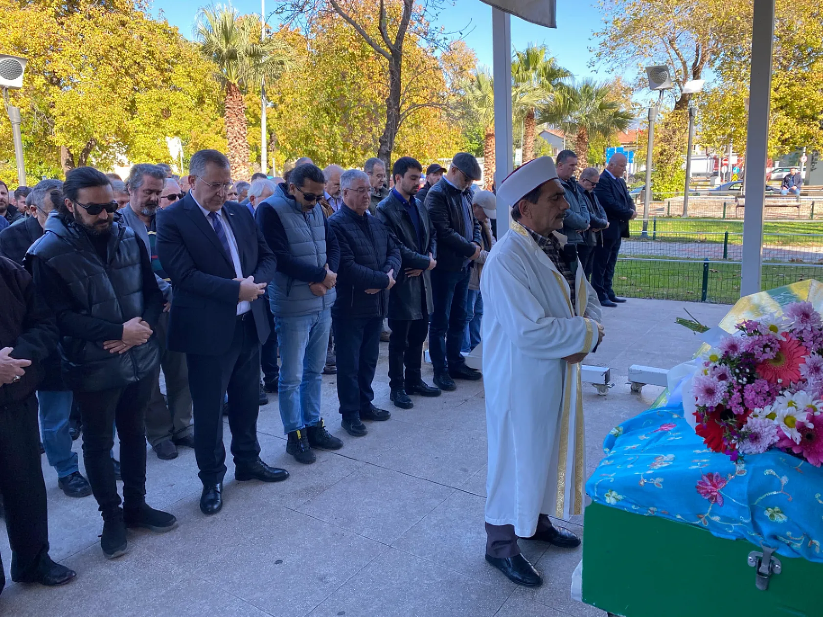 Fethiye'de Emekli Öğretmen Neriman Şal Son Yolculuğuna Uğurlandı