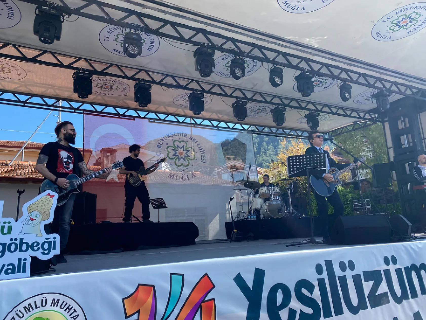 Fethiye Yeşilüzümlü Dastar ve Kuzugöbeği Festivali'nde Ayna Grubu sahne aldı