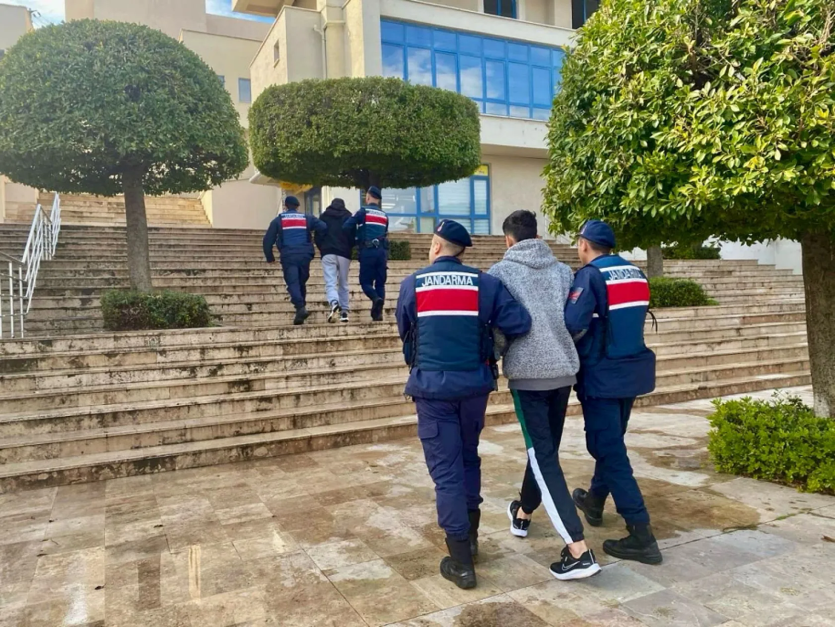 Muğla'da 3 göçmen kaçakçısı tutuklandı