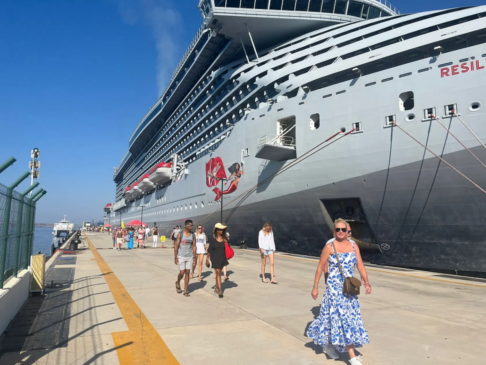 Bodrum'a 'Resilient Lady' kruvaziyeriyle 2 bin 600 yolcu geldi