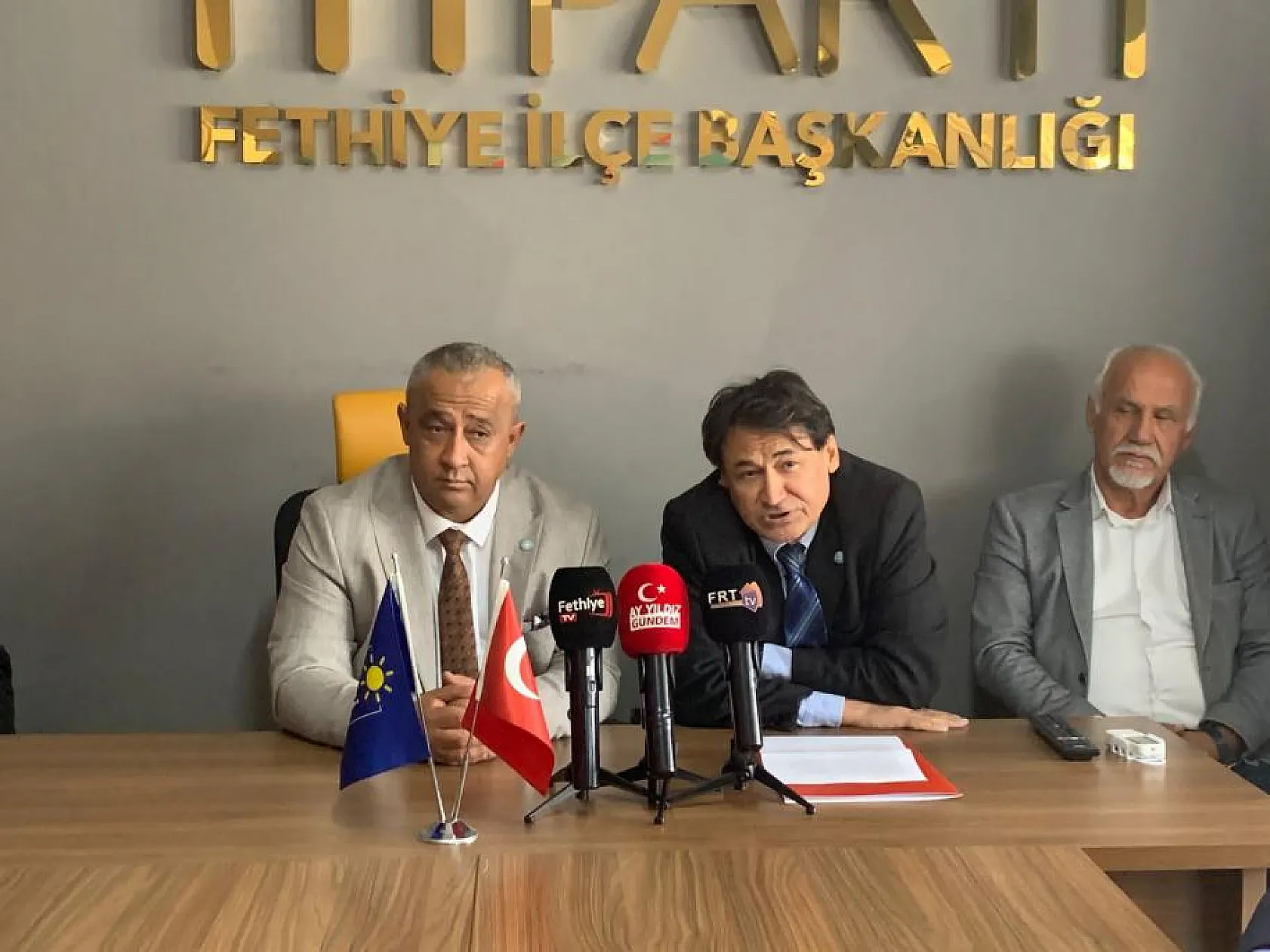 Prof. Dr. Eryılmaz Aday Adaylığını Açıkladı