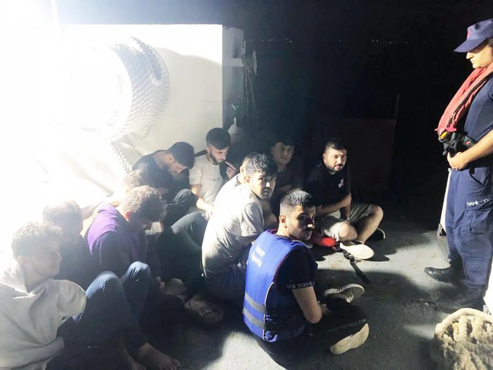 13 Düzensiz Göçmen Yakalandı
