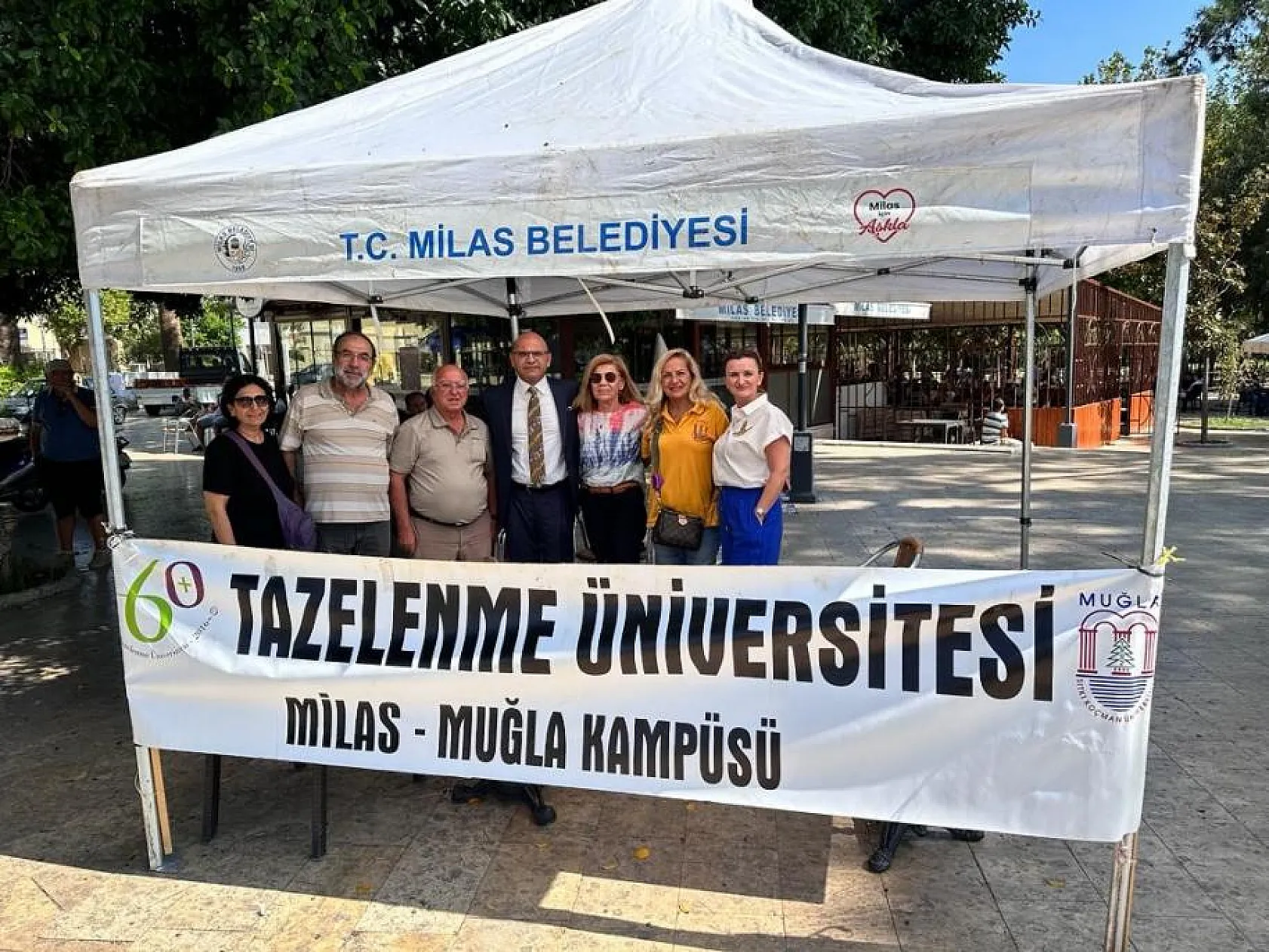 Sokak Hayvanları İçin Bir Araya Geldiler