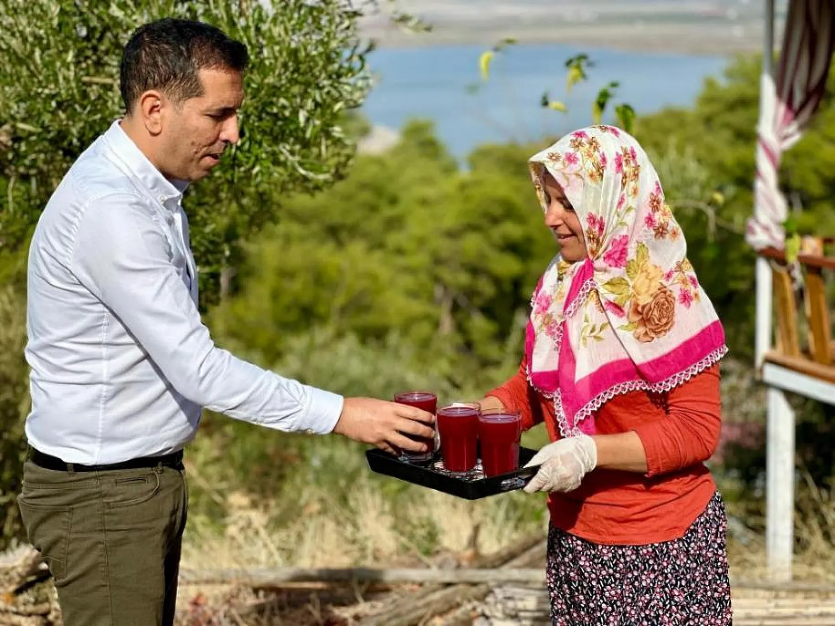 Nar ekşisi için kazanlar kaynıyor