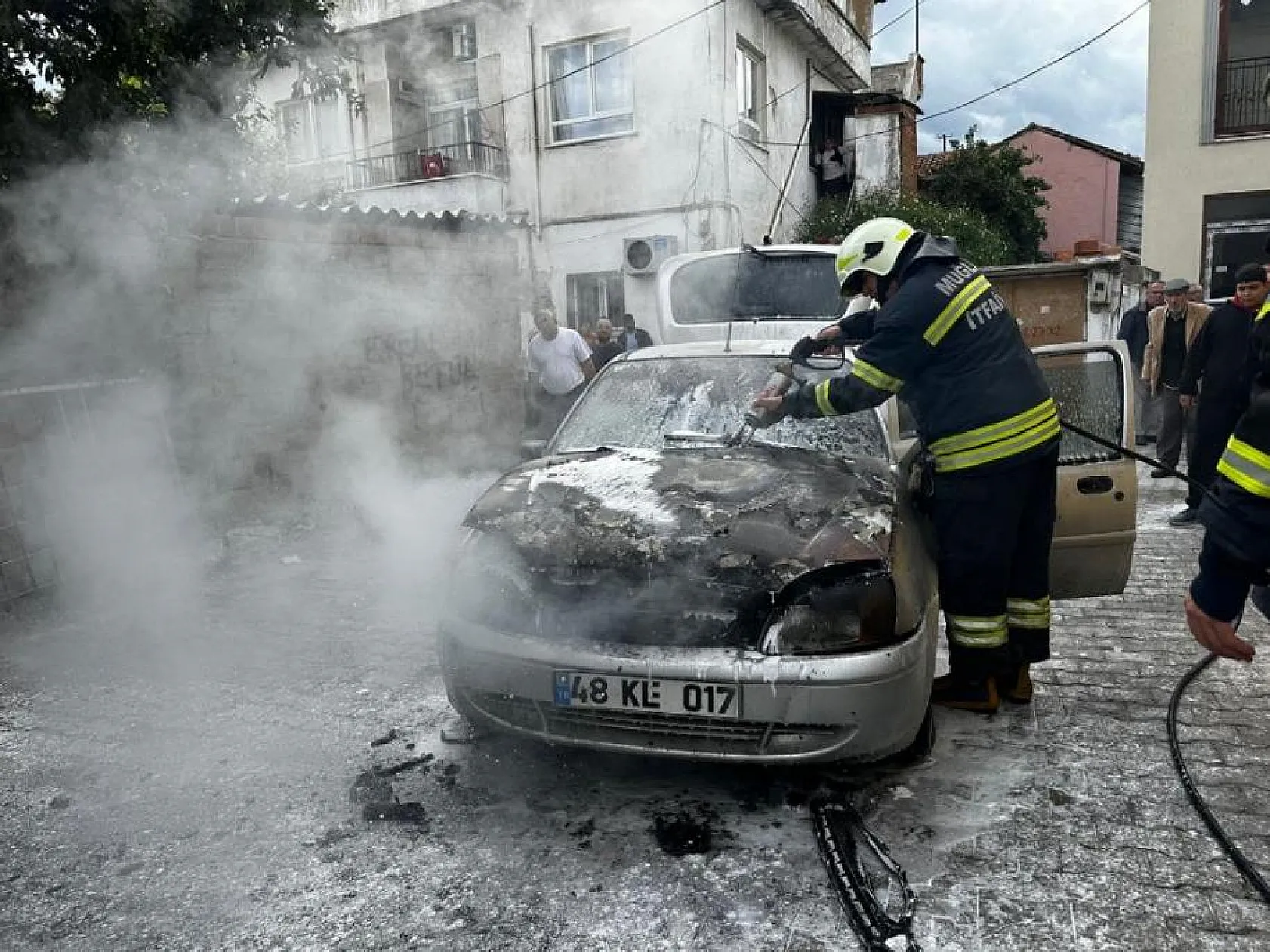 LPG'li araç yangını panikletti