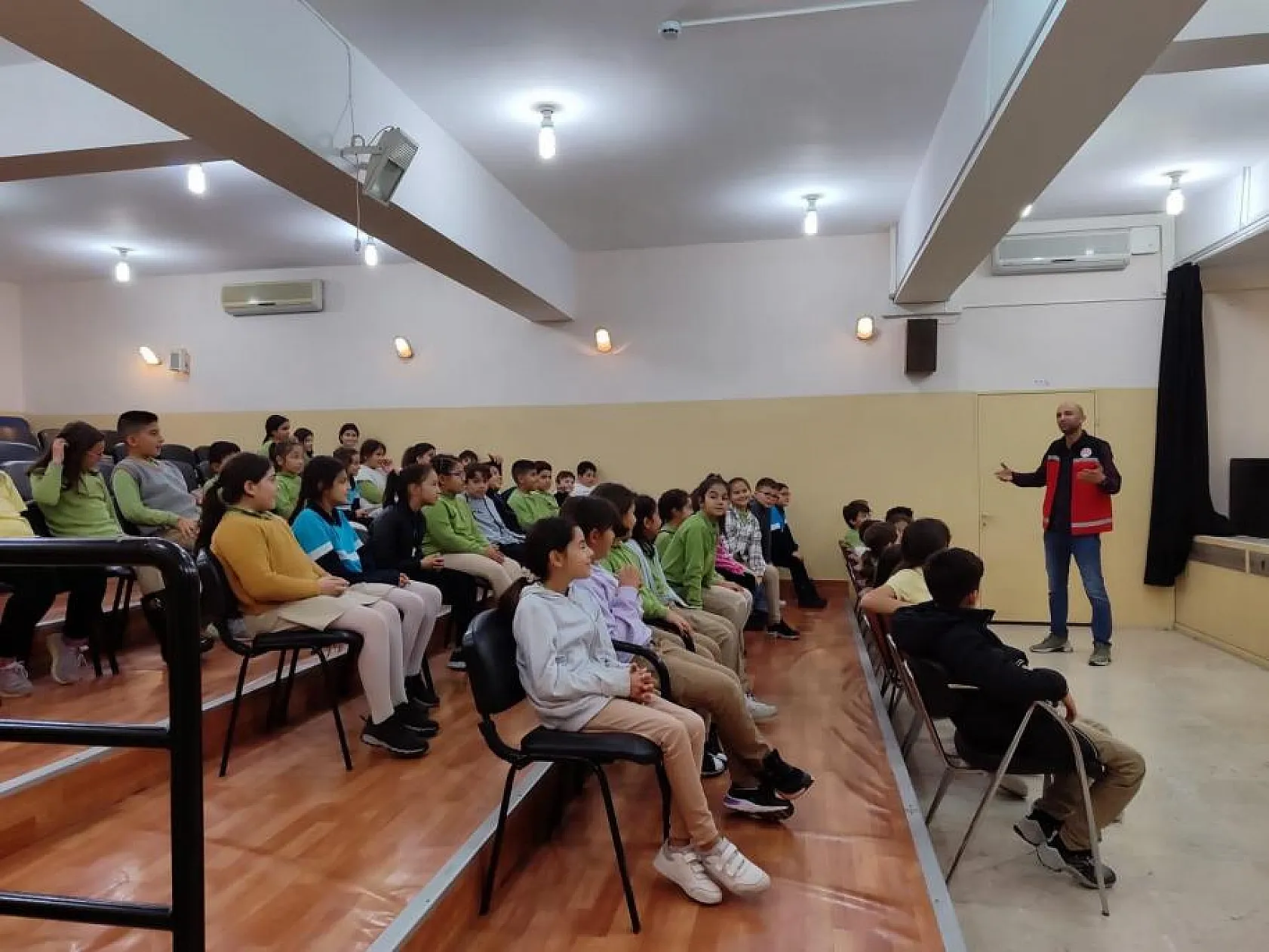 Öğrencilere İlk Yardım Farkındalık Eğitimi Verildi