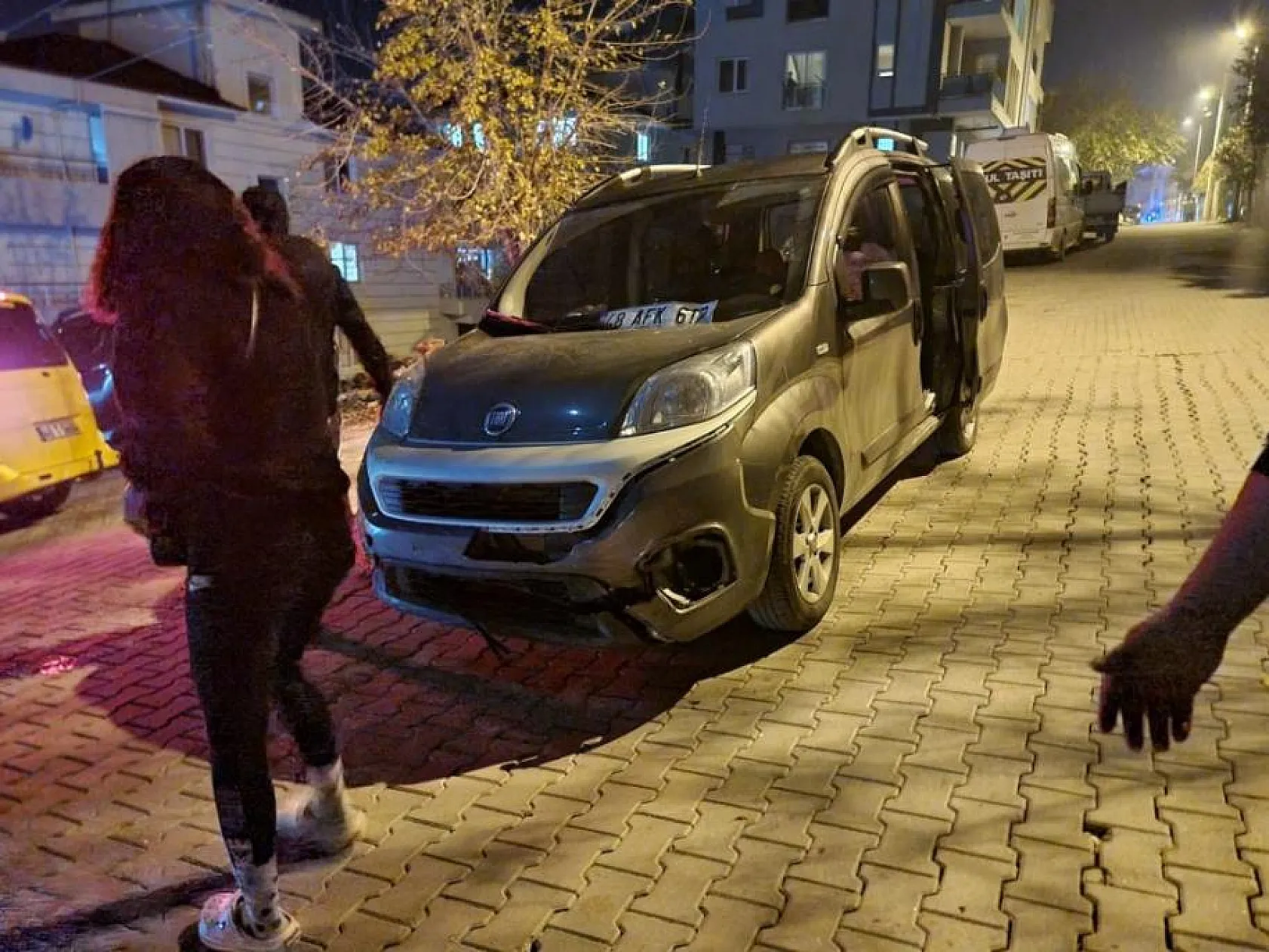 Genç motosiklet sürücüsü kazada ağır yaralandı