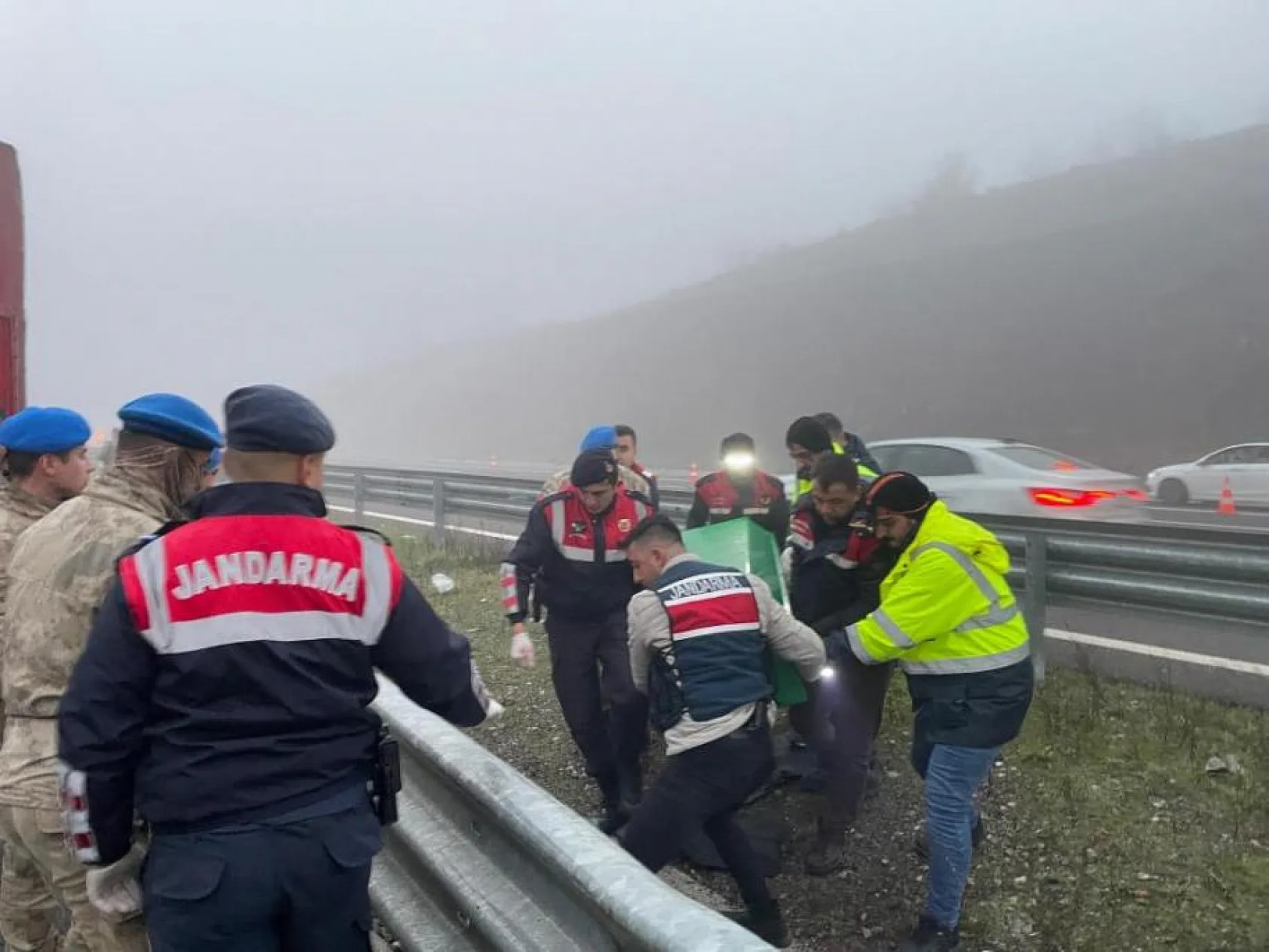 Sakarya geçişinde feci kaza 10 ölü, 59 yaralı
