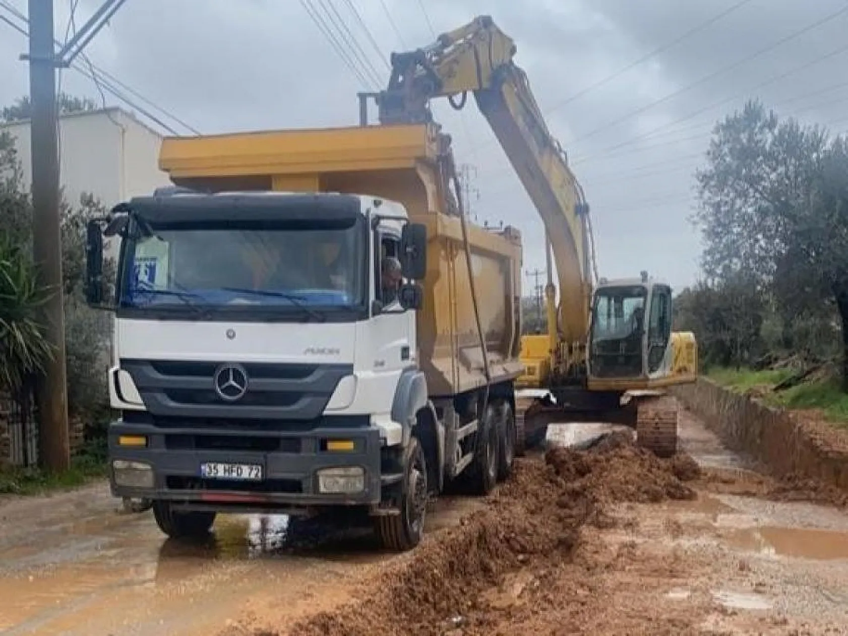 Belediye Yolda Çalışma Başlattı