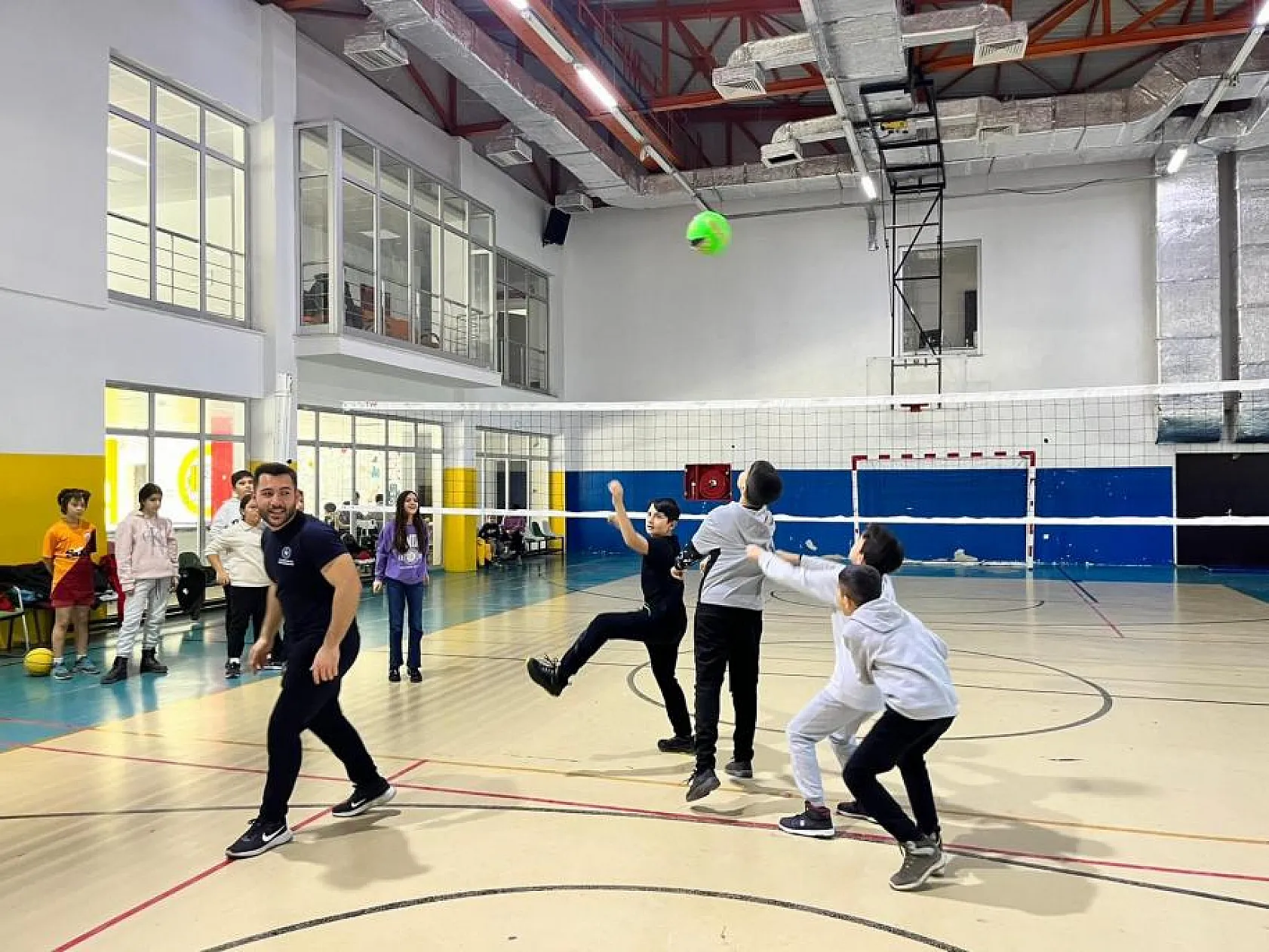 'Biz Bir Takımız Projesi' Başlatıldı