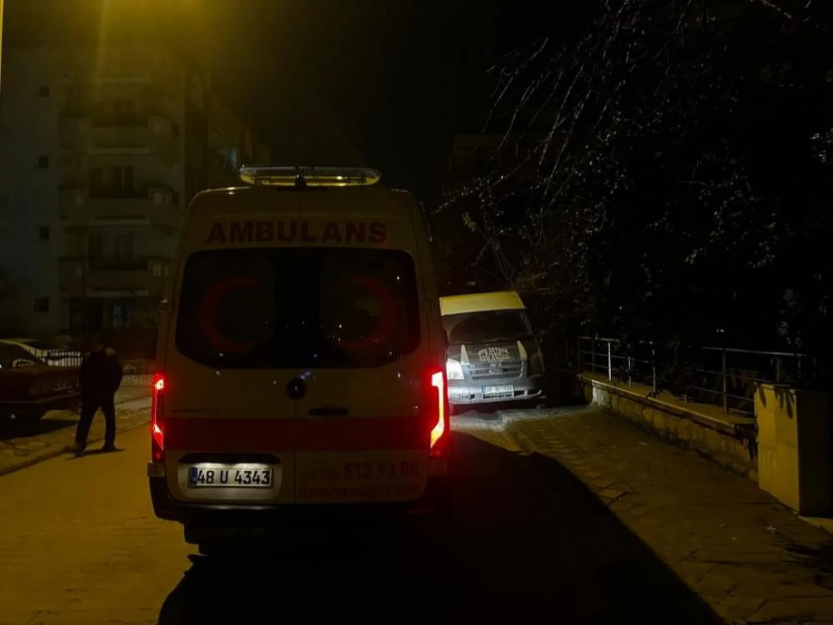 Evinde ölü bulundu