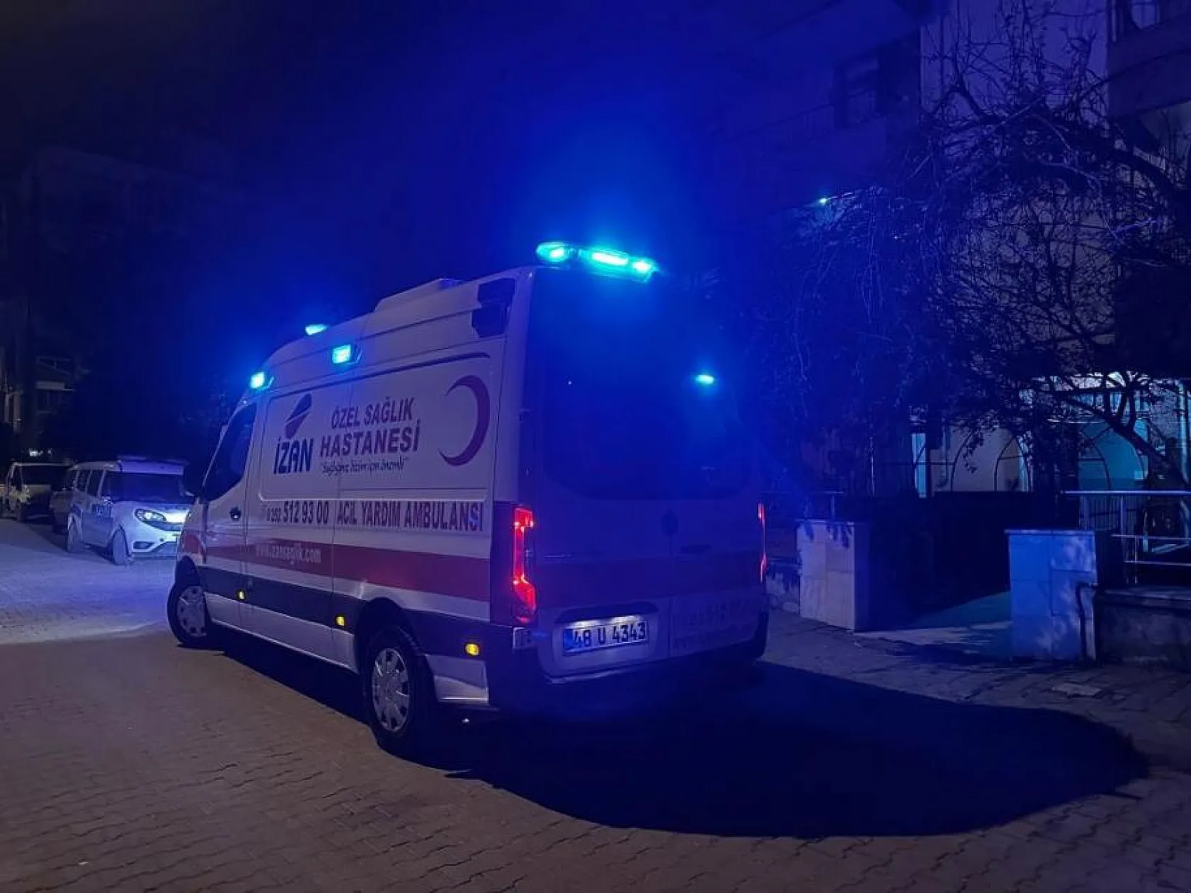 Evinde ölü bulundu