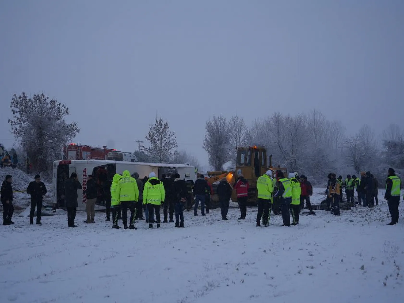 Otobüs kazasında yaralanan kazazede: 'Otobüsü ağaç tuttu, ağaç olmasaydı hepimiz ölmüştük'
