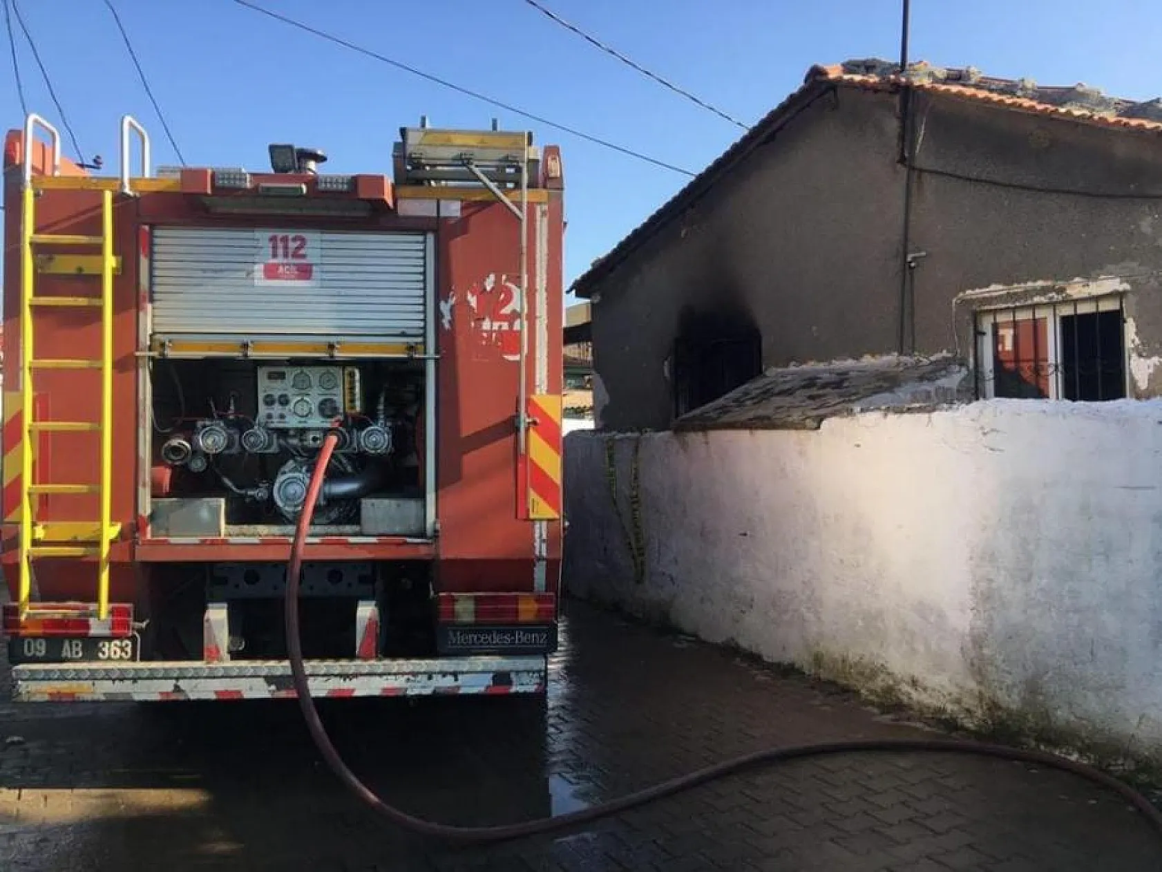 Elektrikli battaniyeden çıkan yangında 89 yaşındaki kadın can verdi