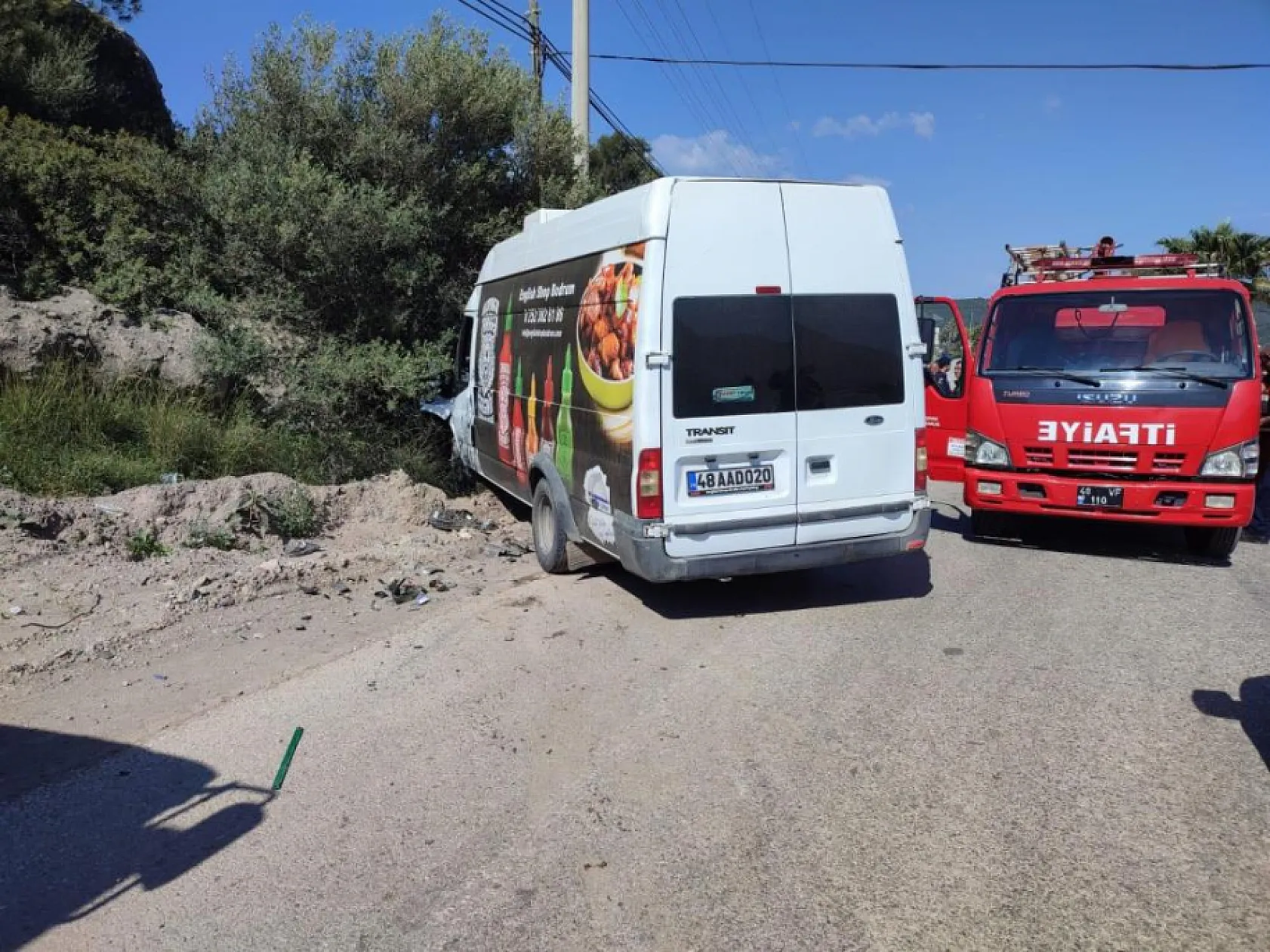 Otomobil ile kamyonet çarpıştı: 1 ölü, 1 yaralı