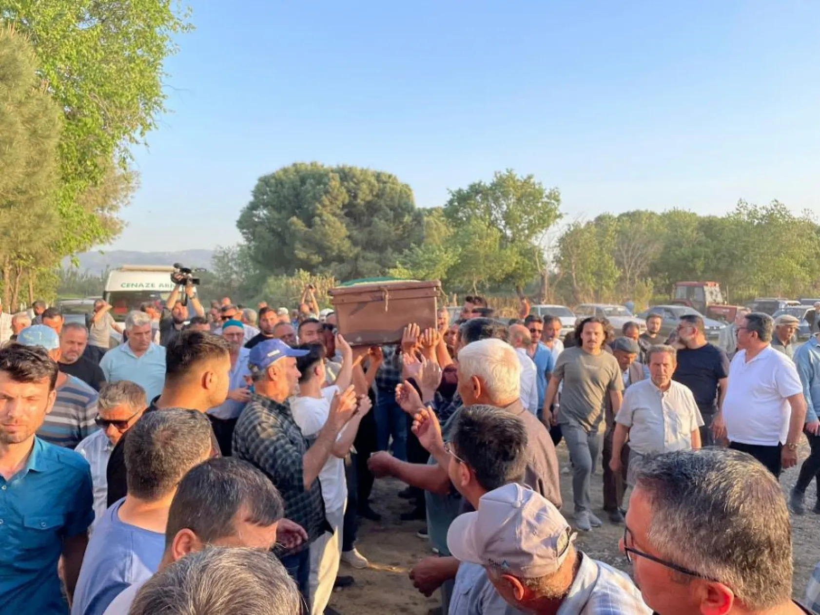 Teleferik kazasında hayatını kaybeden Memiş Gümüş toprağa verildi