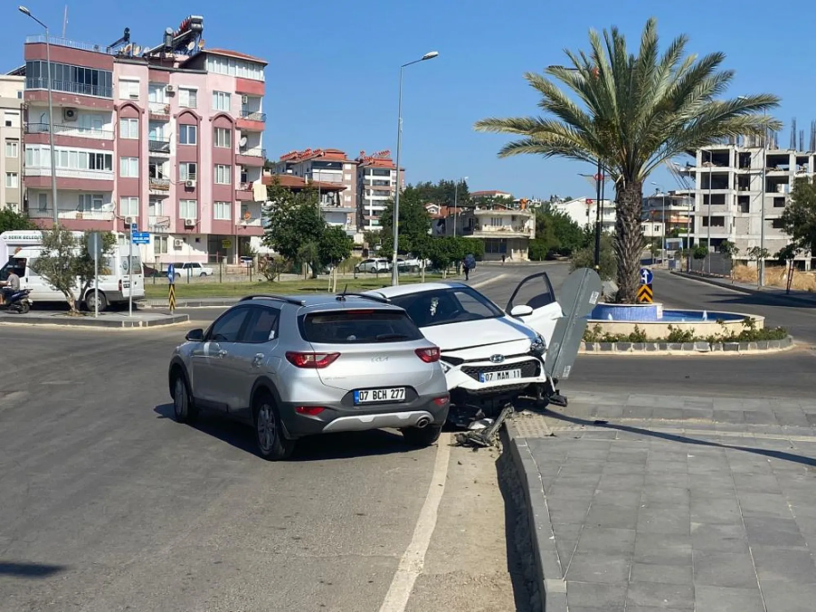 1,5 Yaşındaki Bebek Kazada Yaralı: Anne Gözyaşlarına Boğuldu