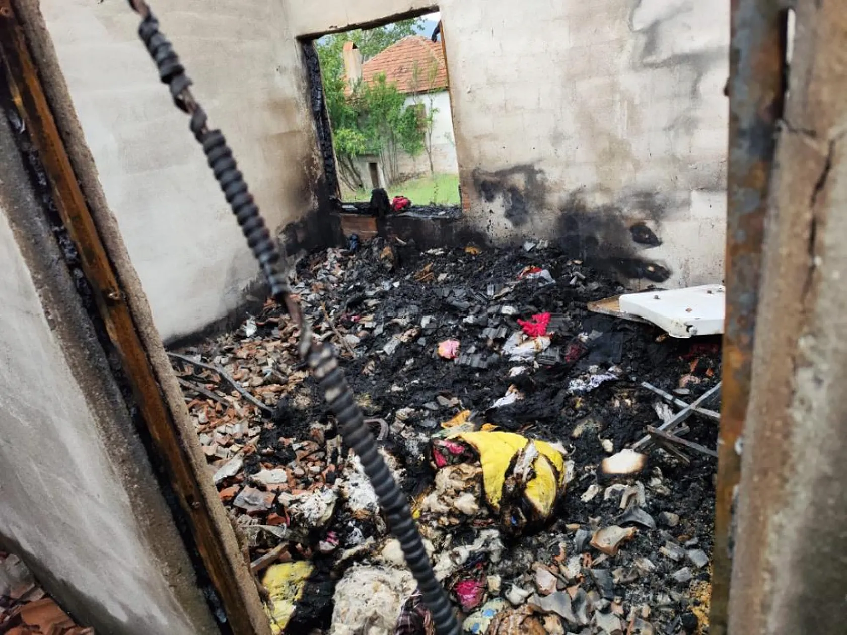 Seydikemer'de Yangın Felaketi: Ev Kullanılamaz Hale Geldi!