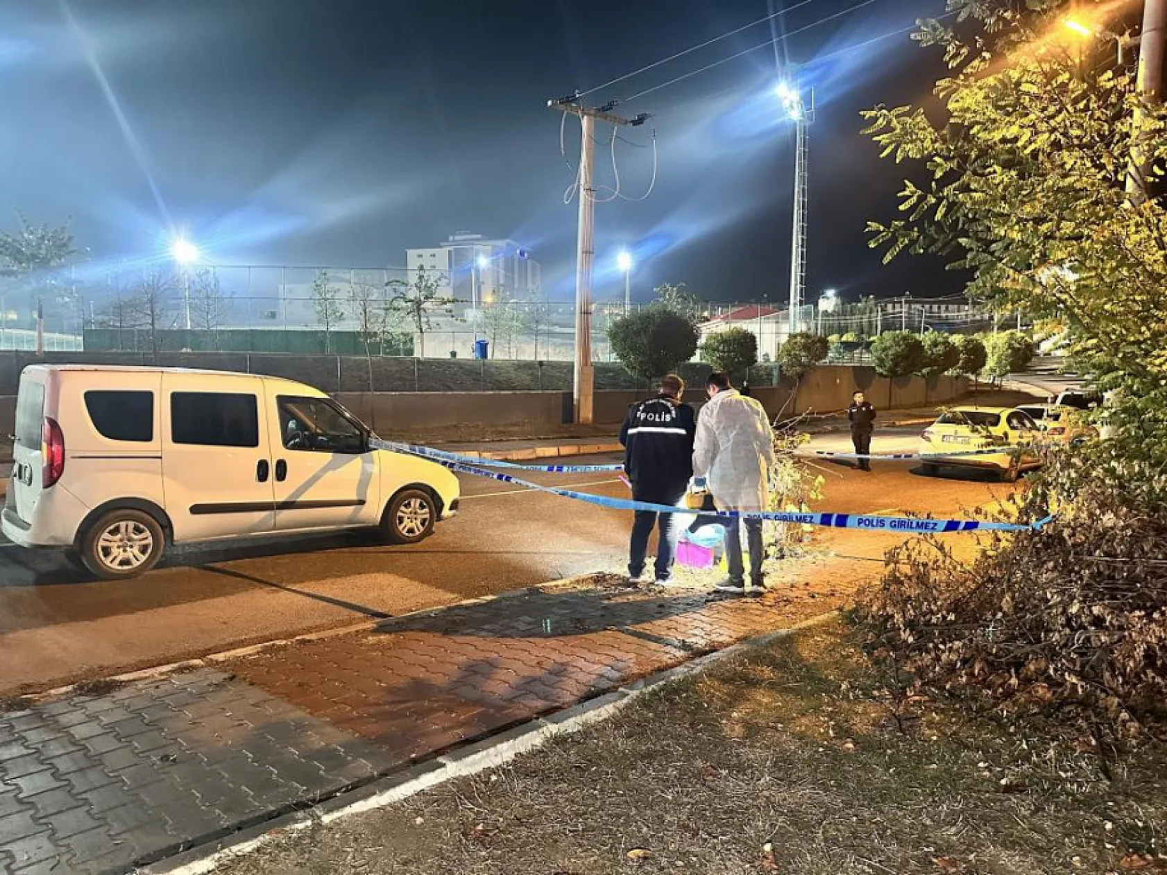 Tuvalette doğurduğu bebeğini çöpe atan annenin tutukluluğuna devam kararı