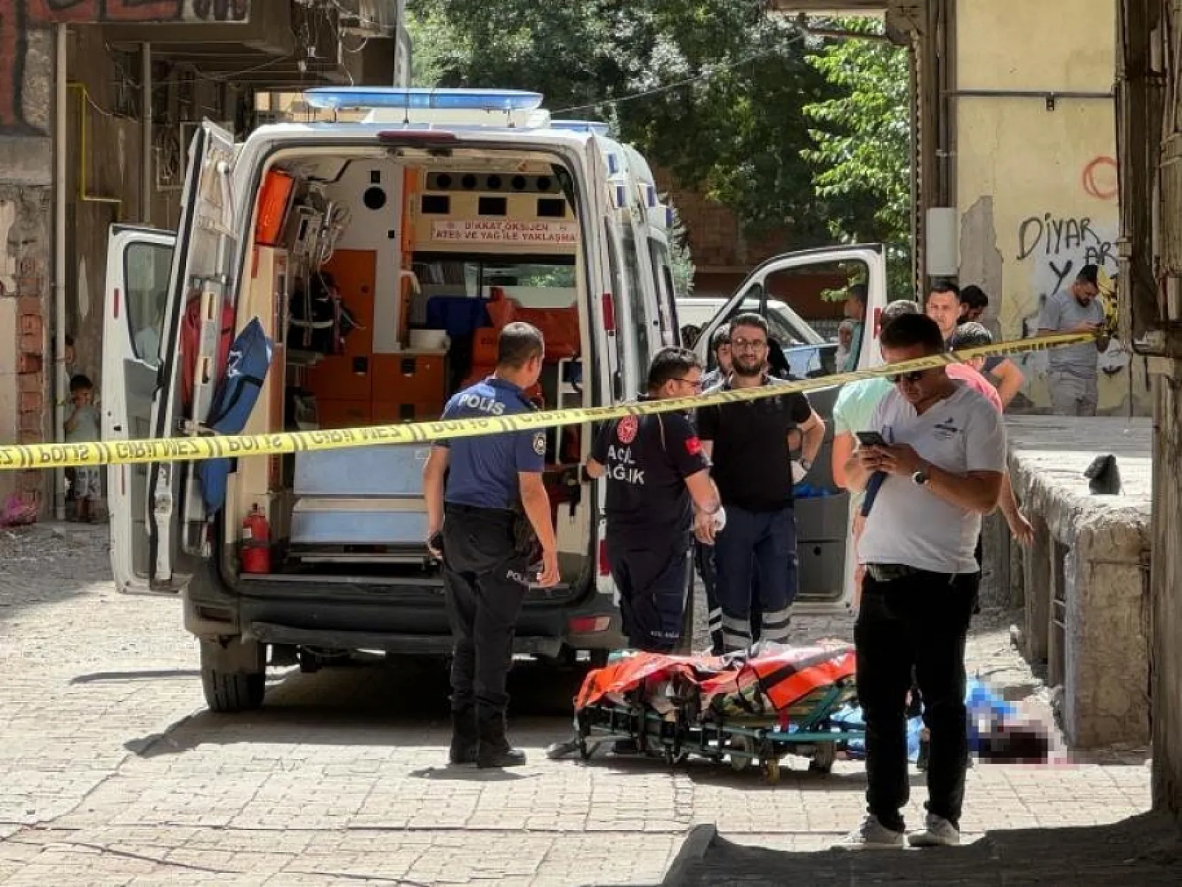 Eş Cinayeti Zanlısını Dövmesi Ele Verdi: Kaçış Barakada Son Buldu