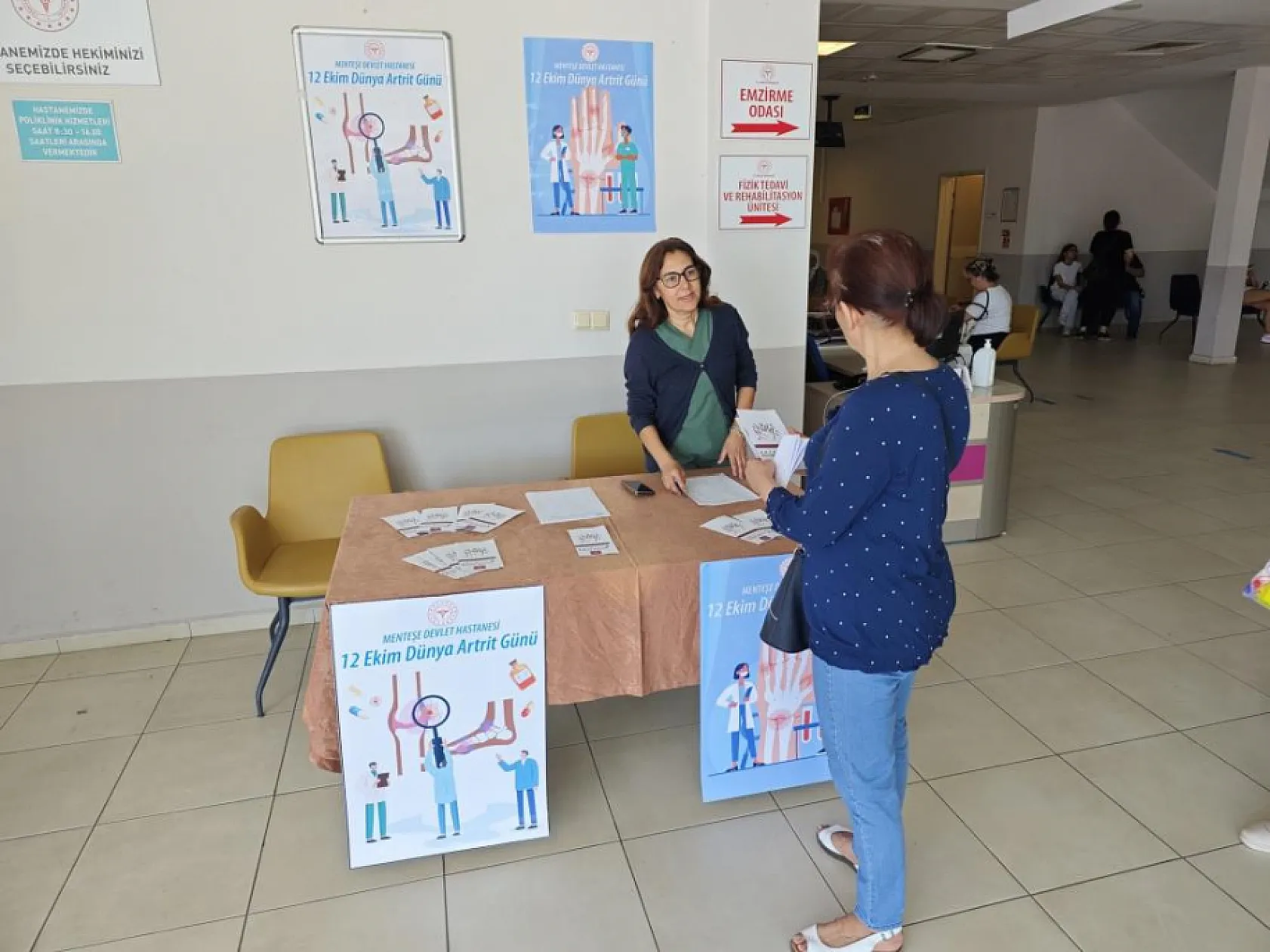 Menteşe Devlet Hastanesi'nden vatandaşlara 'artrit' bilgilendirmesi