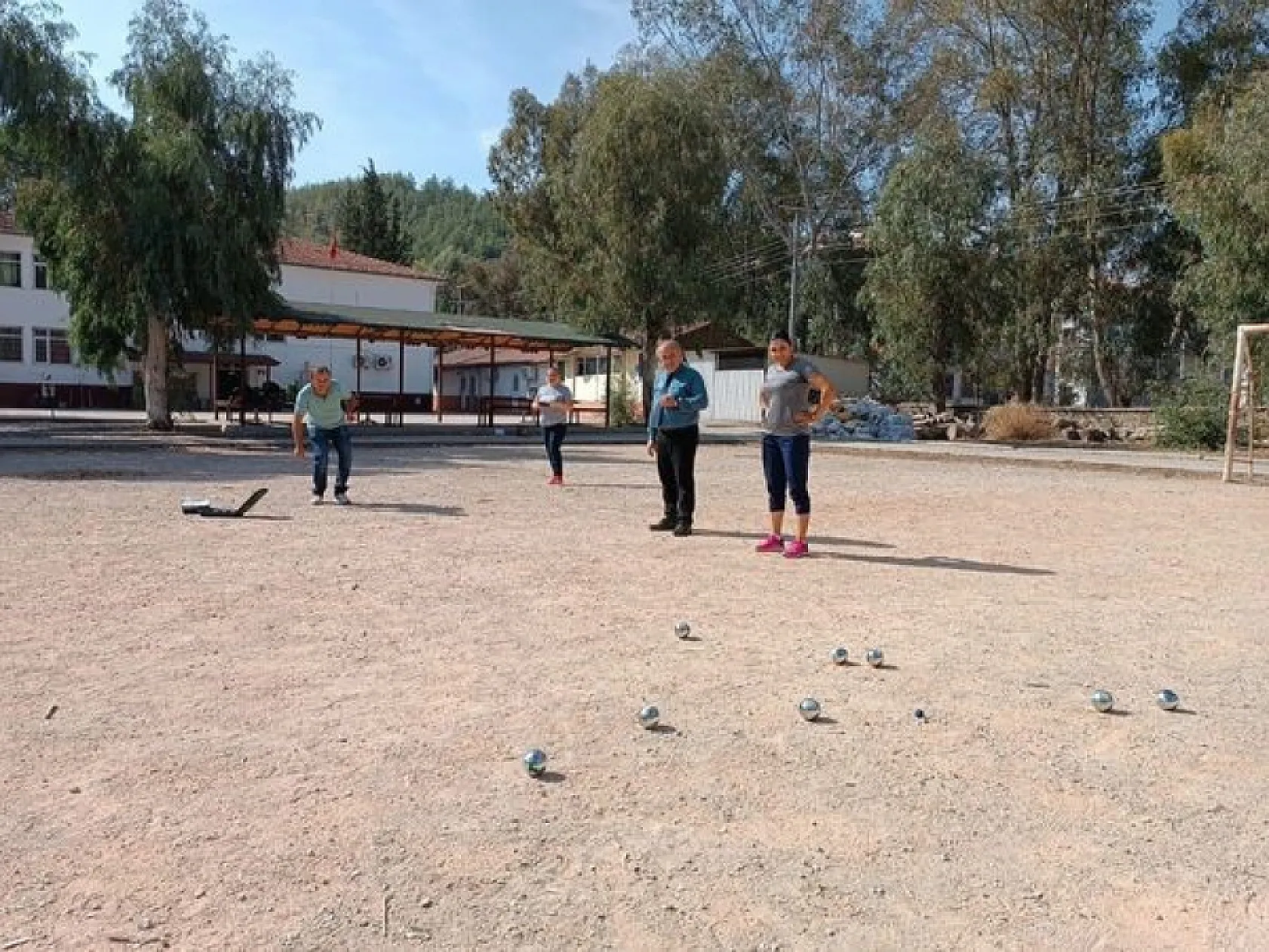 Seydikemer'de bocce turnuvası heyecanı başladı